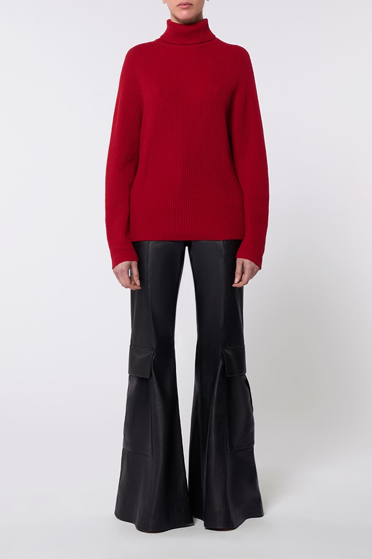 Wigman Knit Turtleneck Sweater in Scarlet Red Cashmere - 2