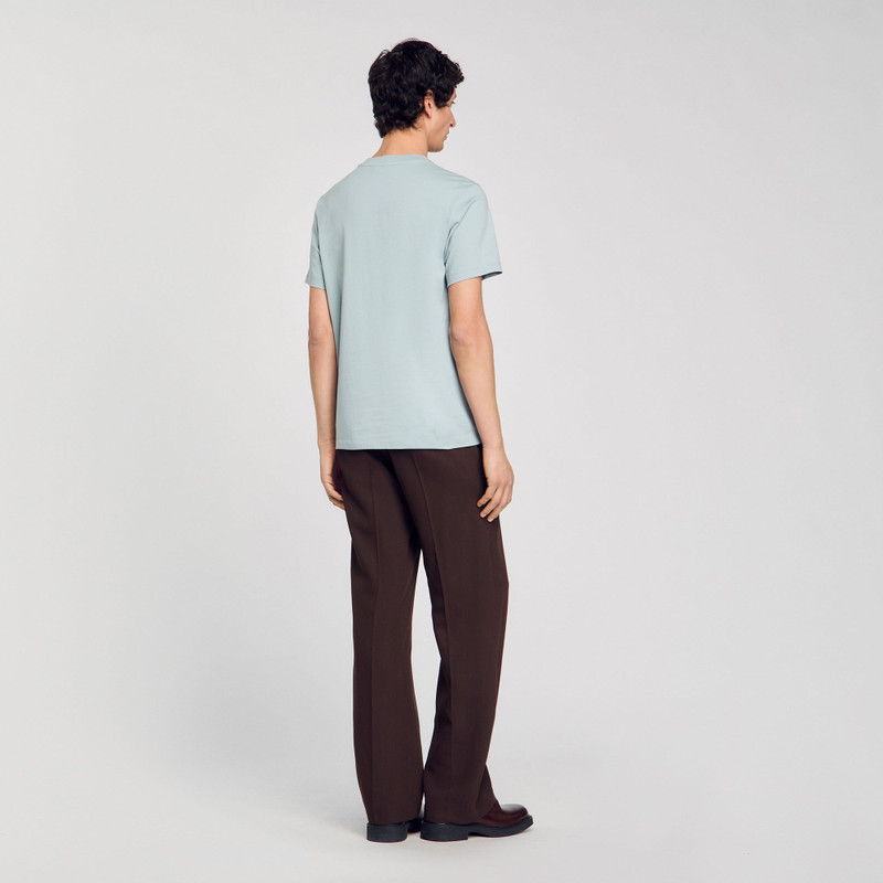 T-SHIRT WITH FLOWER DETAIL 5