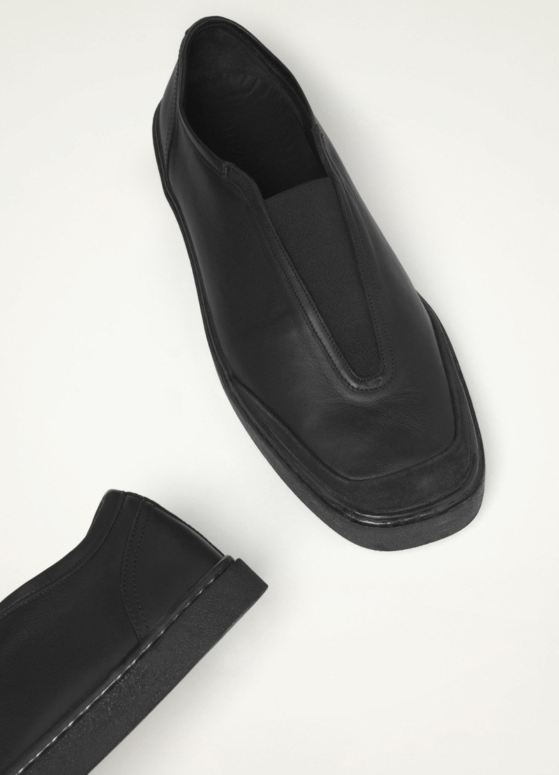 LINOLEUM ELASTIC TRAINERS
SOFT LEATHER 4