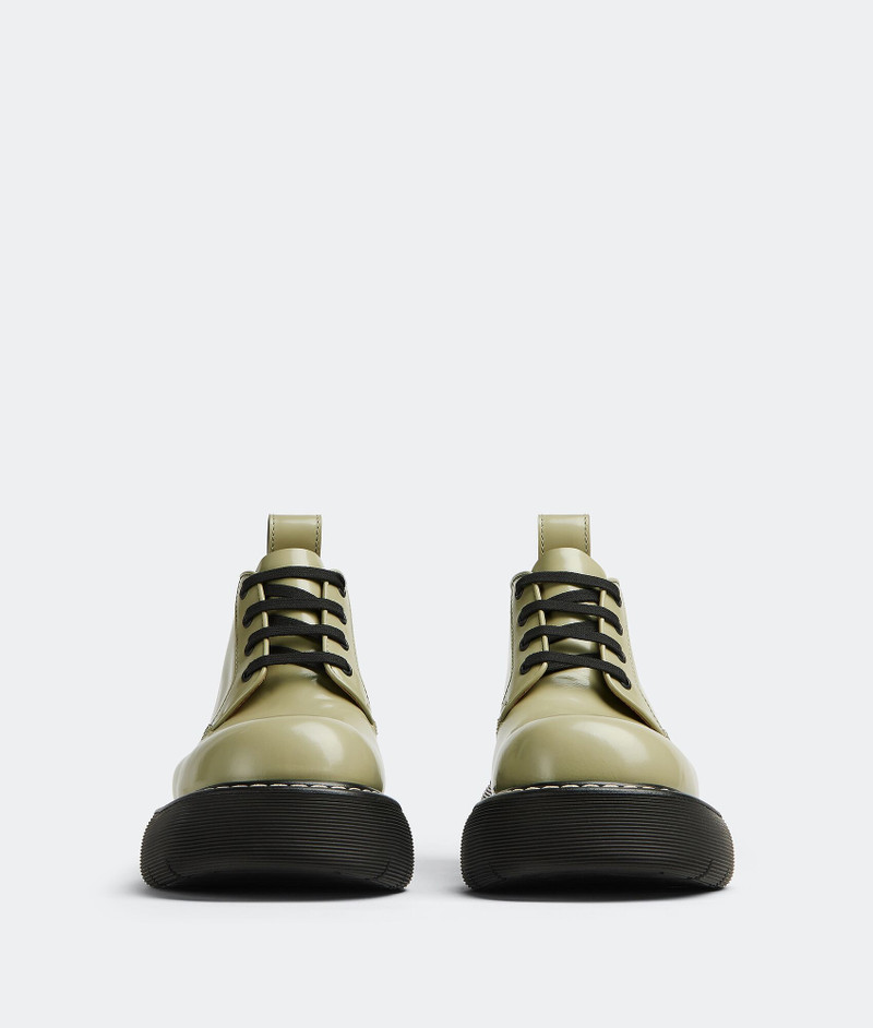 Bottega Veneta swell outlook