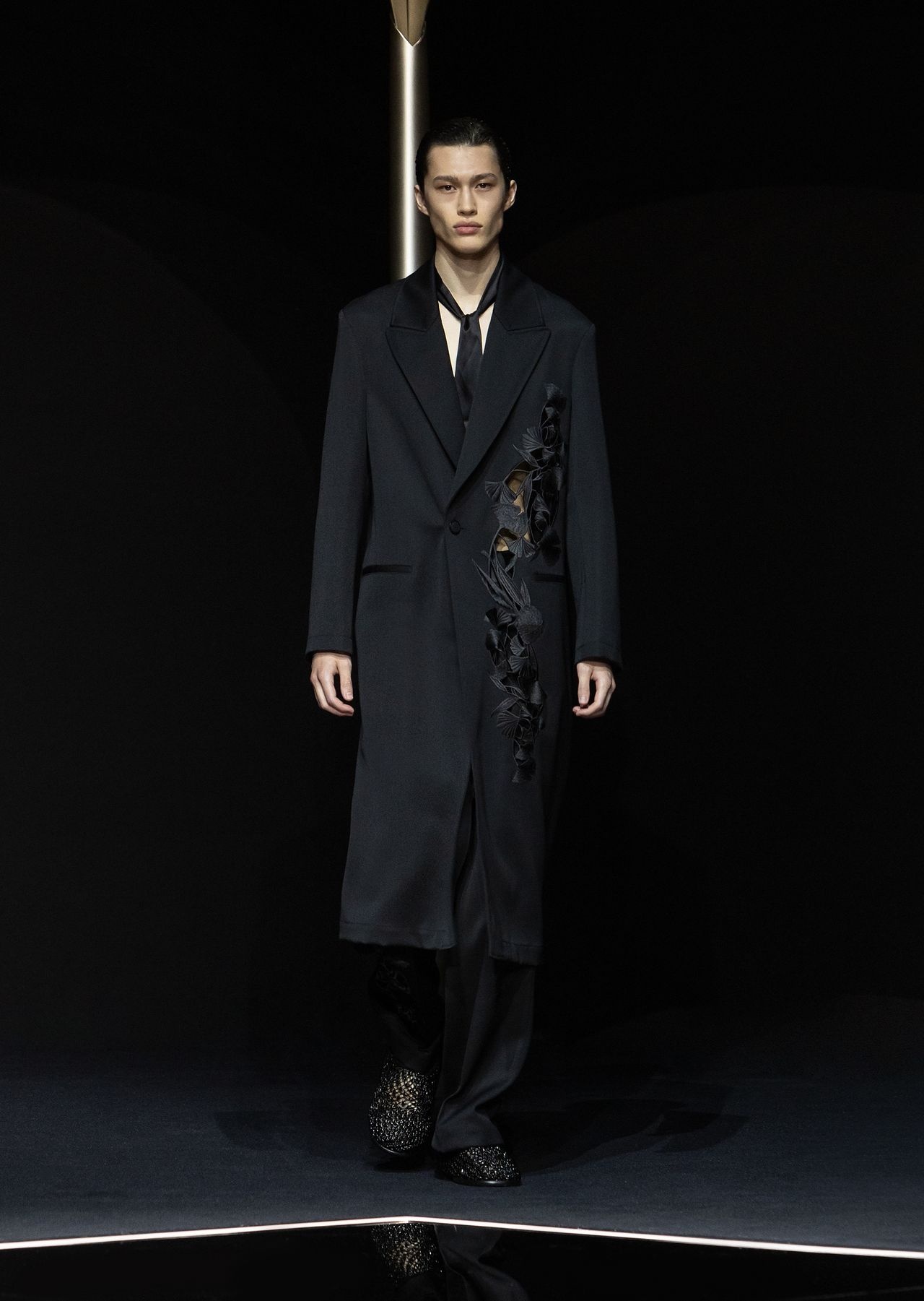 Single-breasted coat in compact virgin wool gabardine with ginkgo embroidery and cut-outs - 7