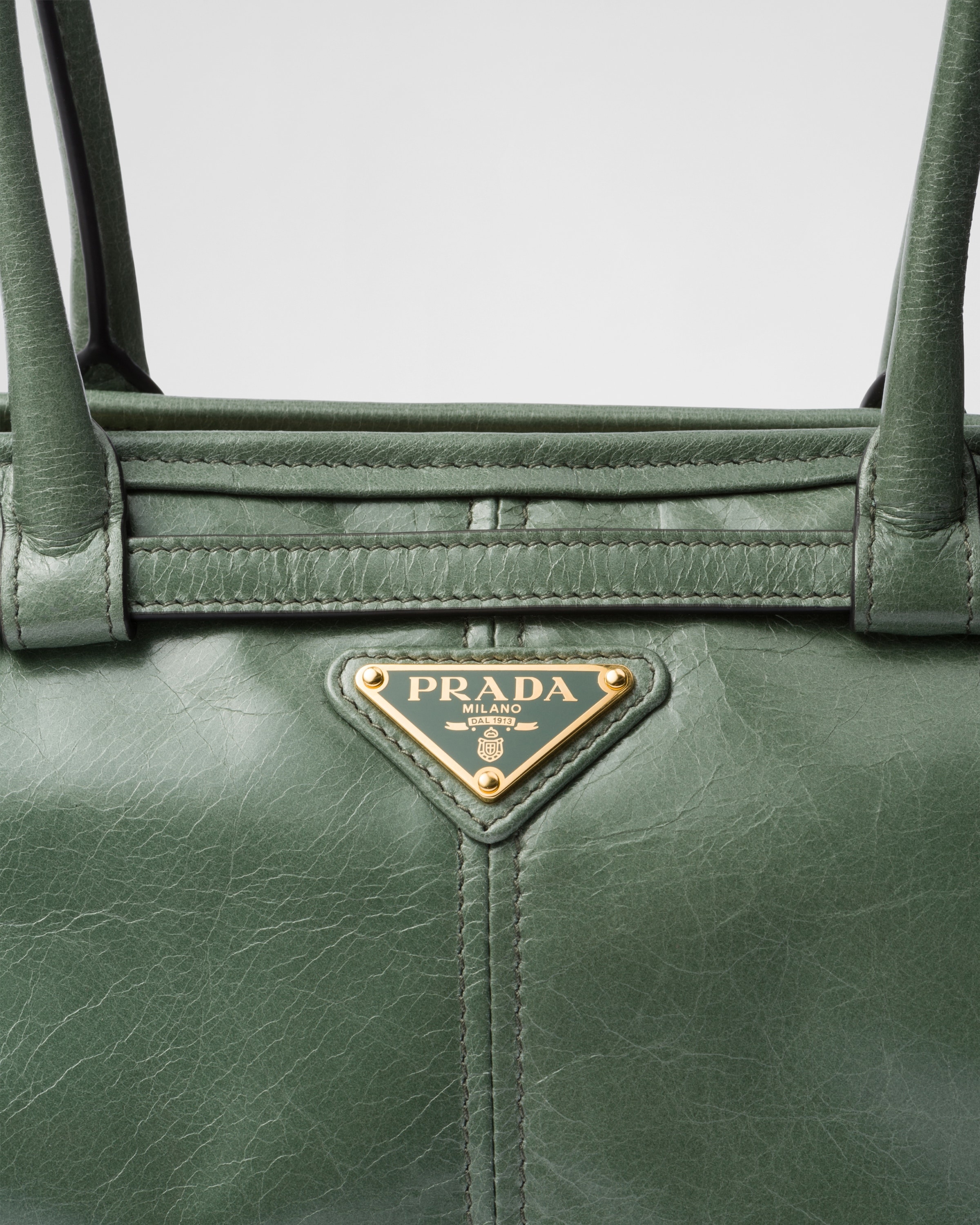 Medium leather handbag - 6