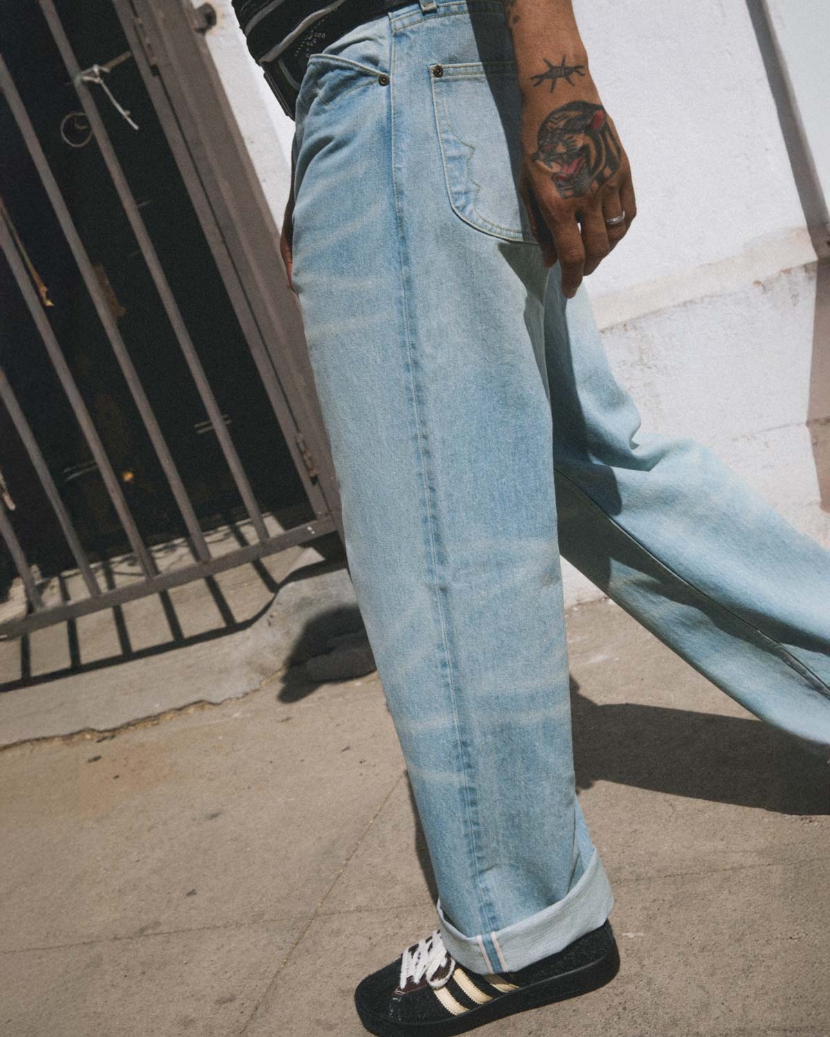 Type 00 15oz Selvedge Denim Pant - Light Washed Indigo - 4