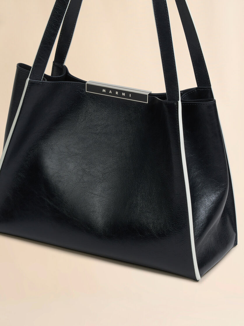 BLACK LEATHER CRESTA E/W SMALL TOTE BAG - 5