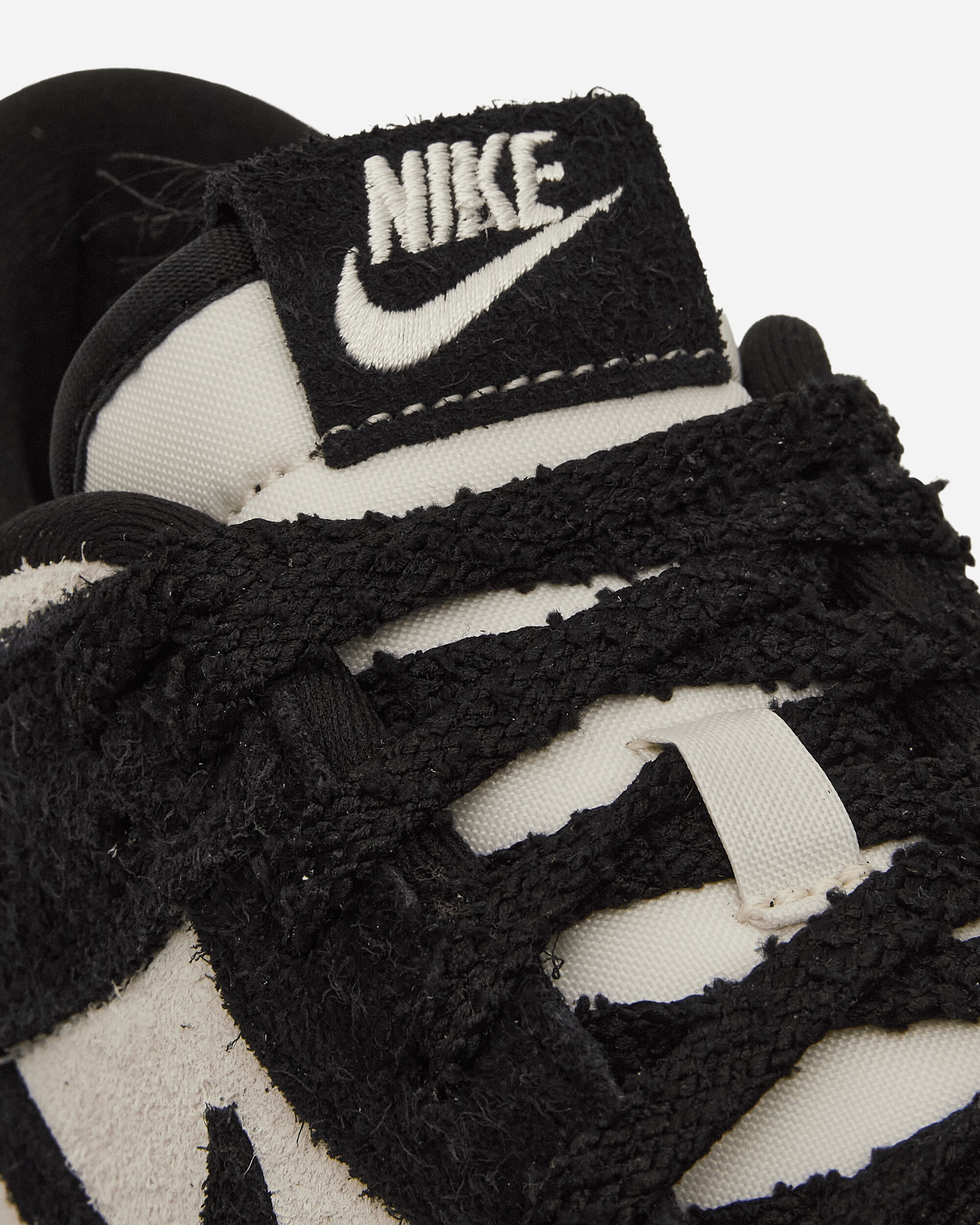 Dunk Low Retro SE Sneakers White / Black - 6