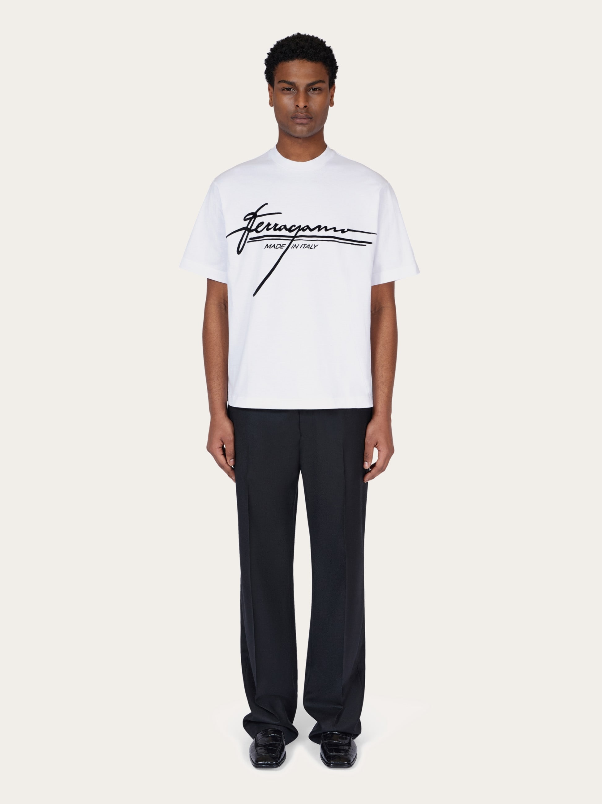 Crew neck T-shirt with printed signature - 5