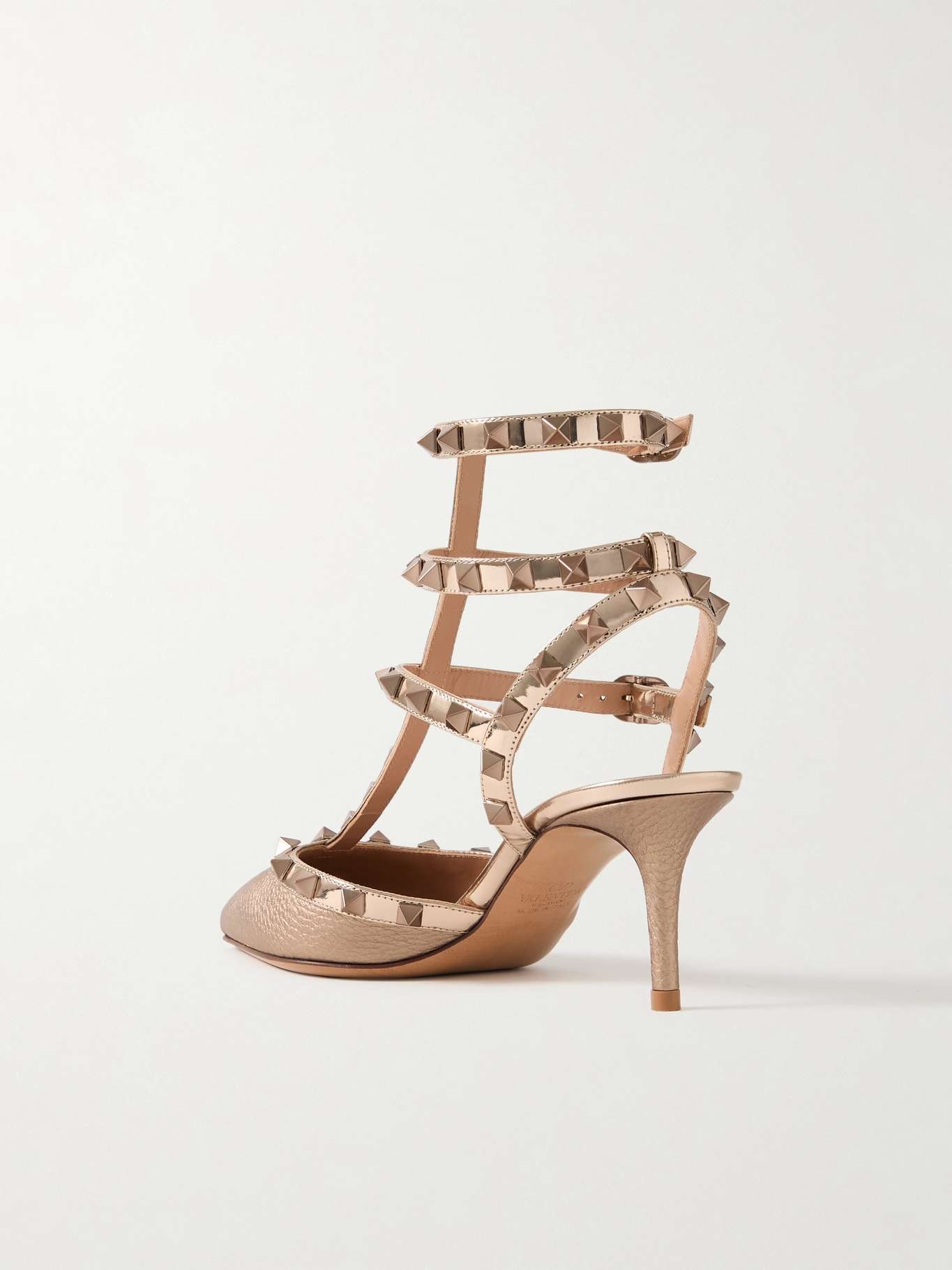 Rockstud 65 metallic patent- and textured-leather pumps - 3