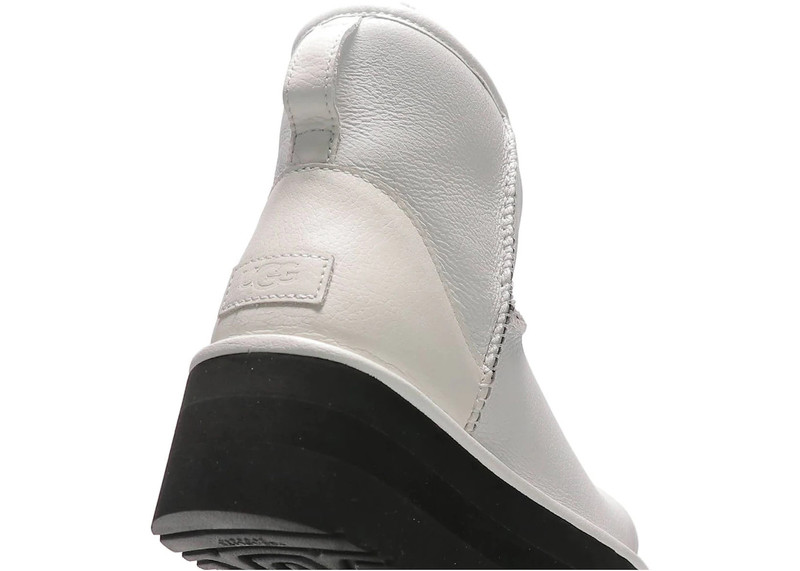 UGG UGG Classic Mini Platform Matte Boot Ultra Matte White (Women's) outlook