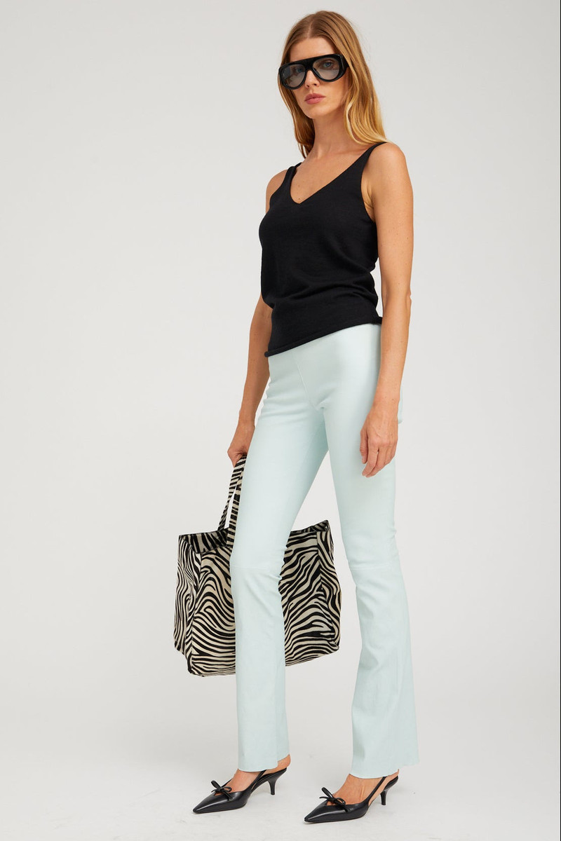 SPRWMN LEATHER MICRO FLARE outlook