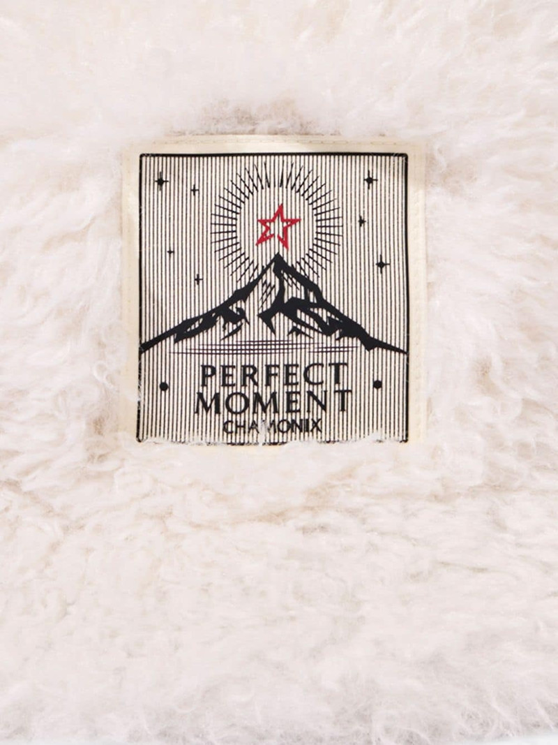 PERFECT MOMENT logo-patch bucket hat outlook