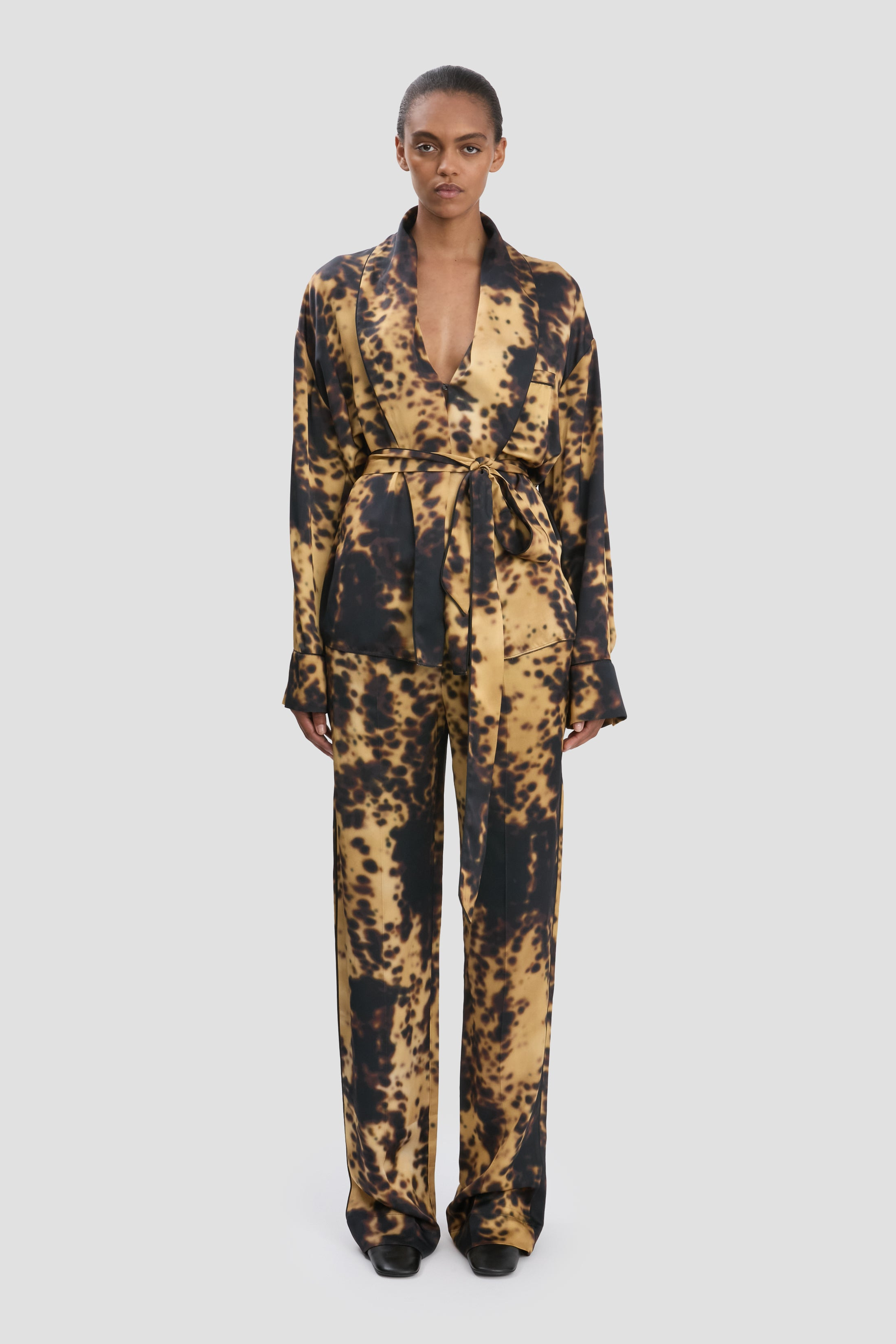Pyjama Wrap Blouse In Olive Brown Print - 2