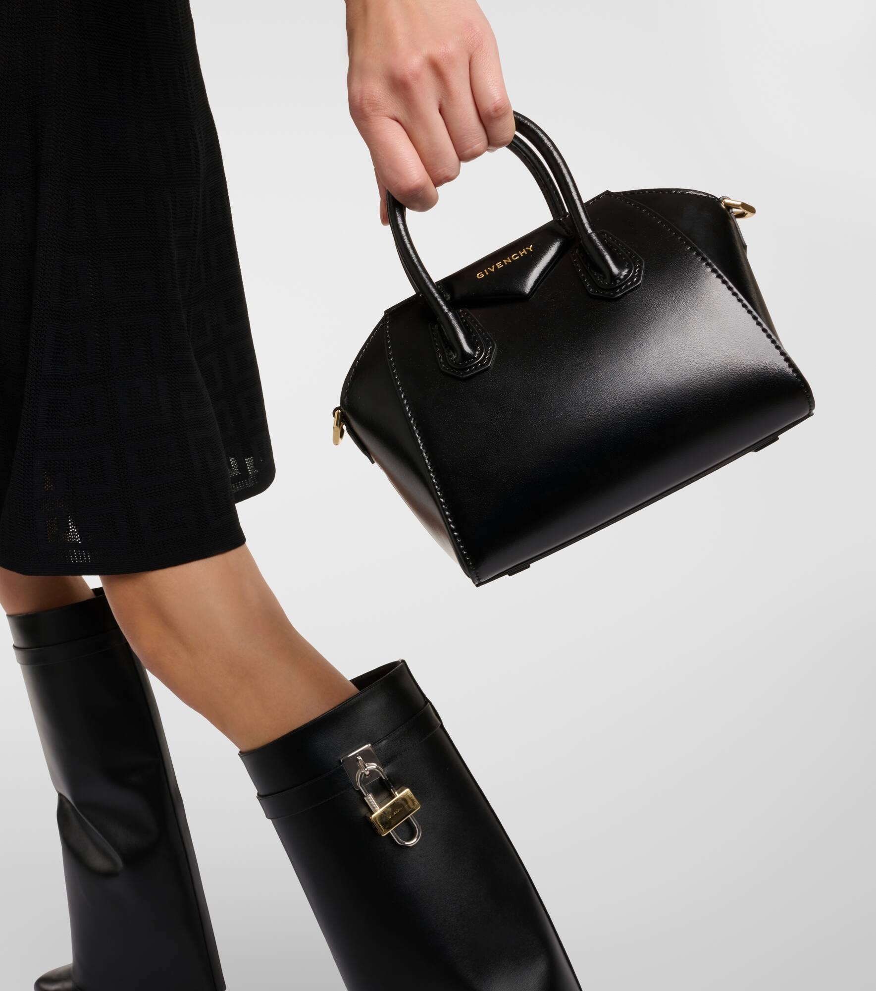 Antigona Toy leather tote bag - 2