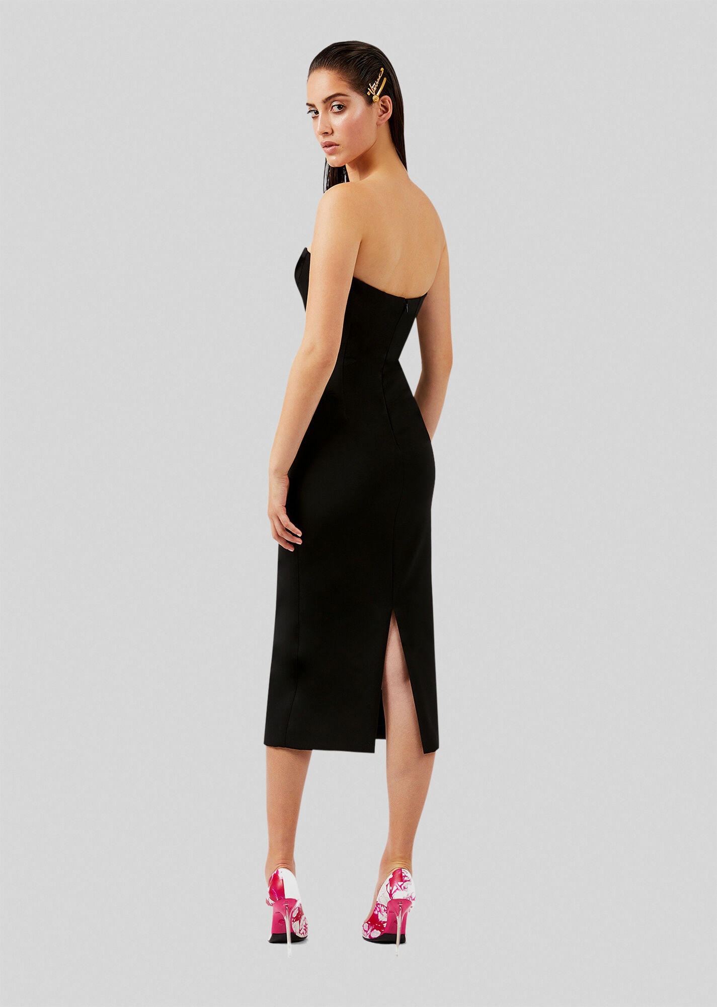 Iconic Neckline Strapless Dress - 3