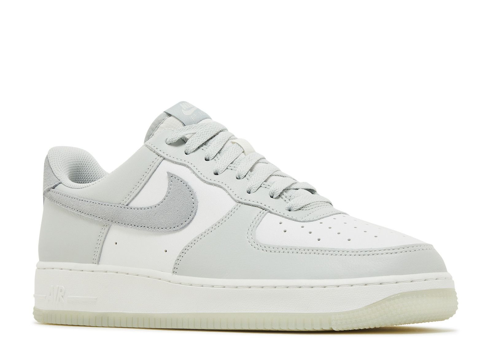 AIR FORCE 1 '07 LV8 'LIGHT SILVER PUMICE' - 2