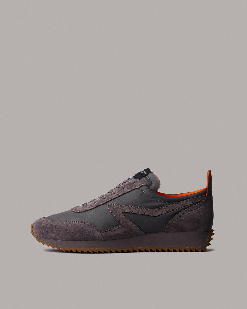 Retro Runner Bomber - Nylon
Low Top Sneaker 1