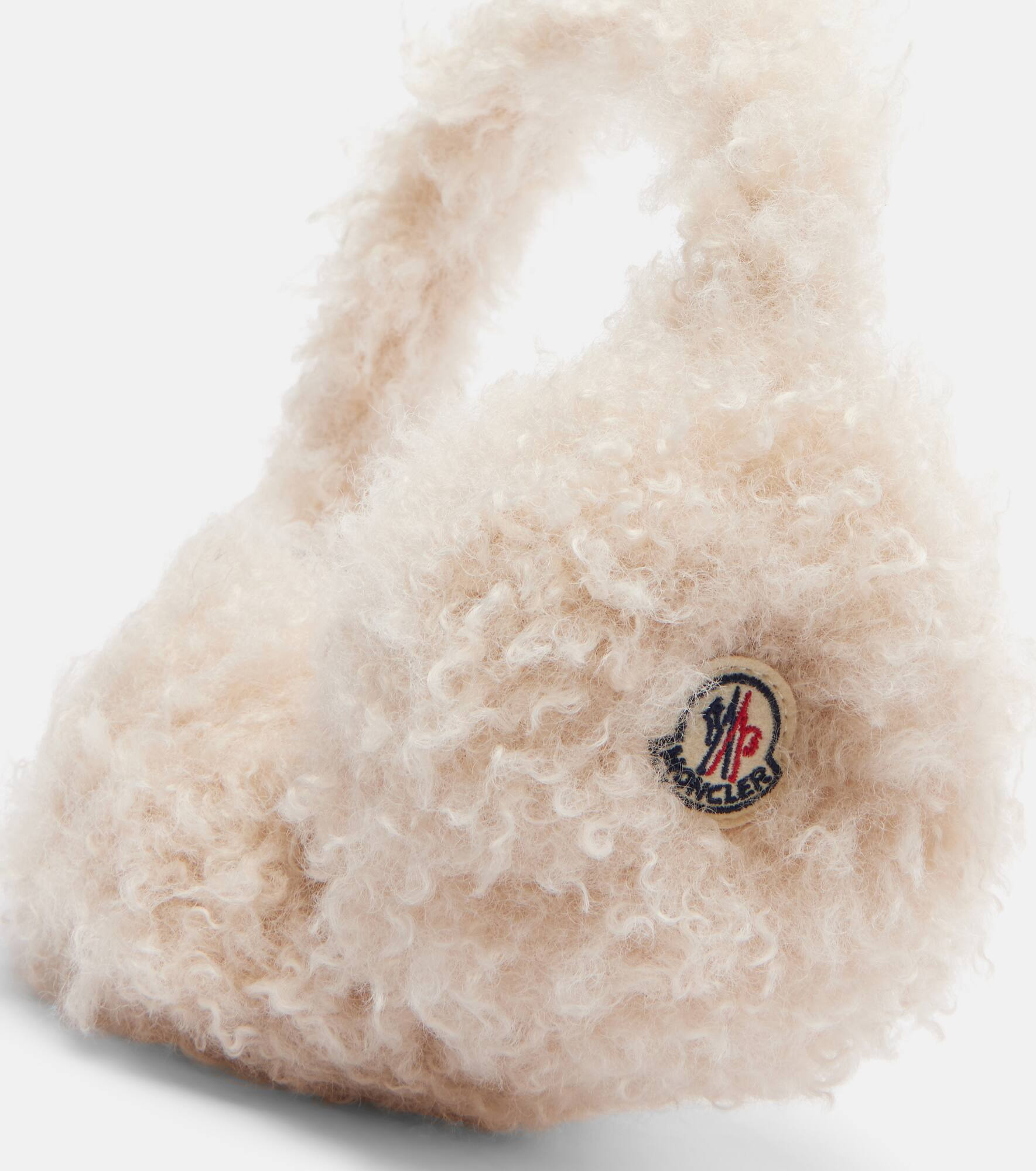 Logo faux shearling earmuffs - 3