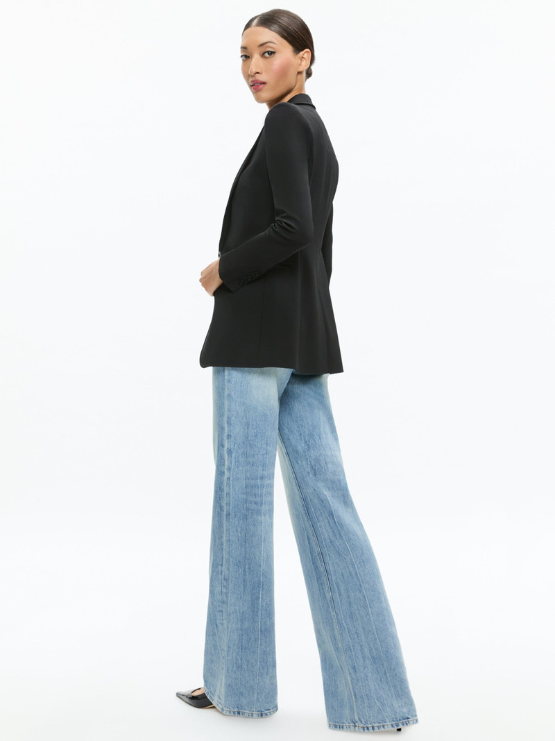 Alice + Olivia BREANN LONG FITTED BLAZER outlook