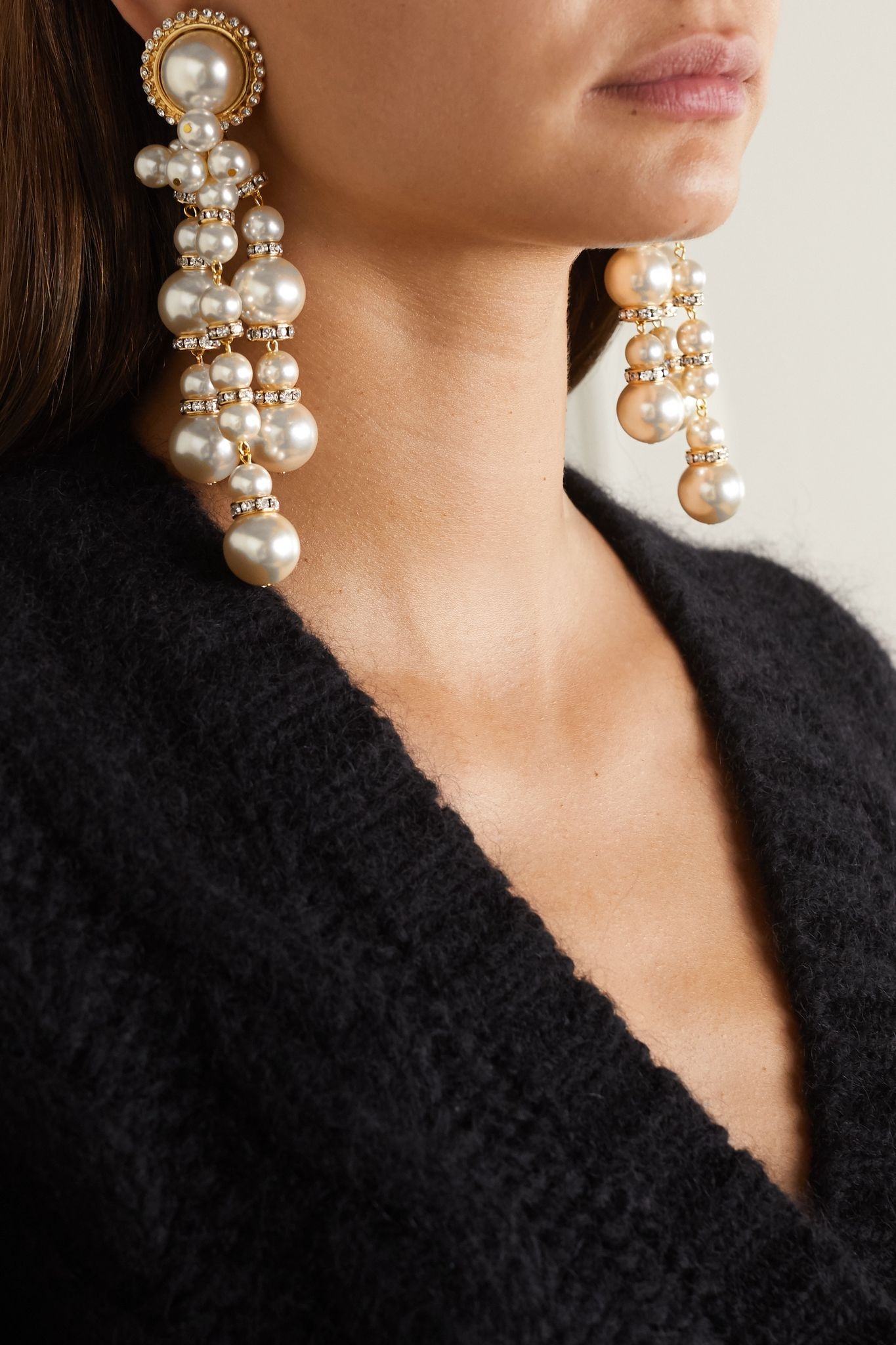 Oversized gold-plated, faux pearl and crystal clip earrings - 2