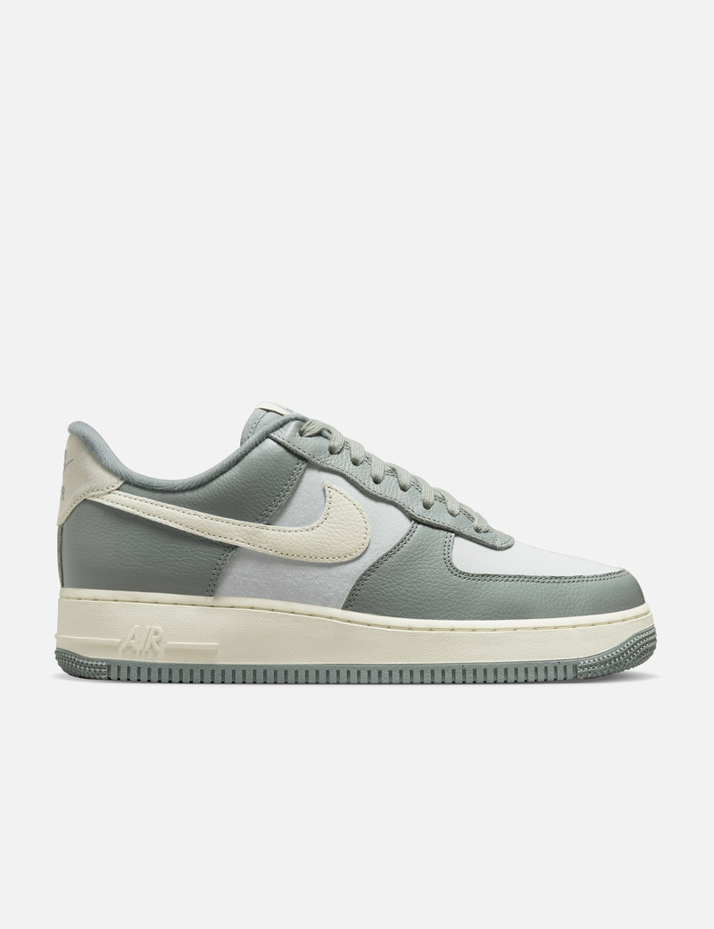 NIKE AIR FORCE 1 '07 LX NBHD - 1