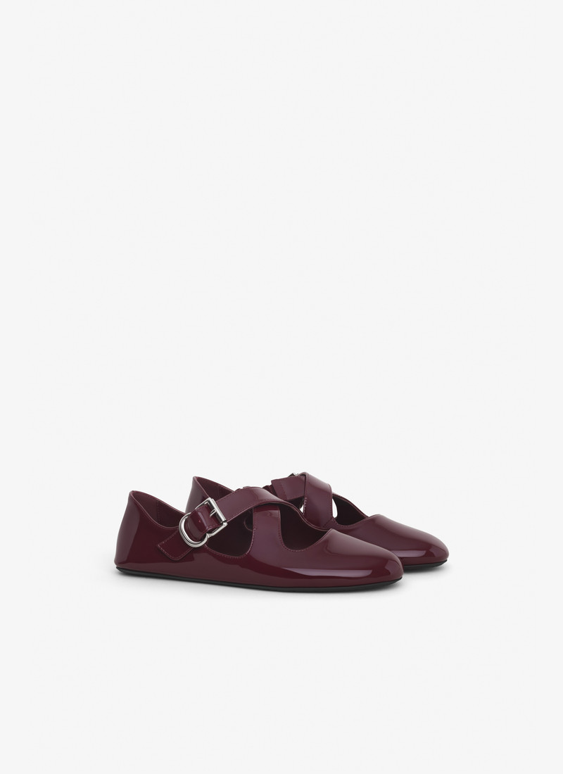 Alaïa CRISS CROSS BALLET FLATS IN PATENT CALFSKIN outlook