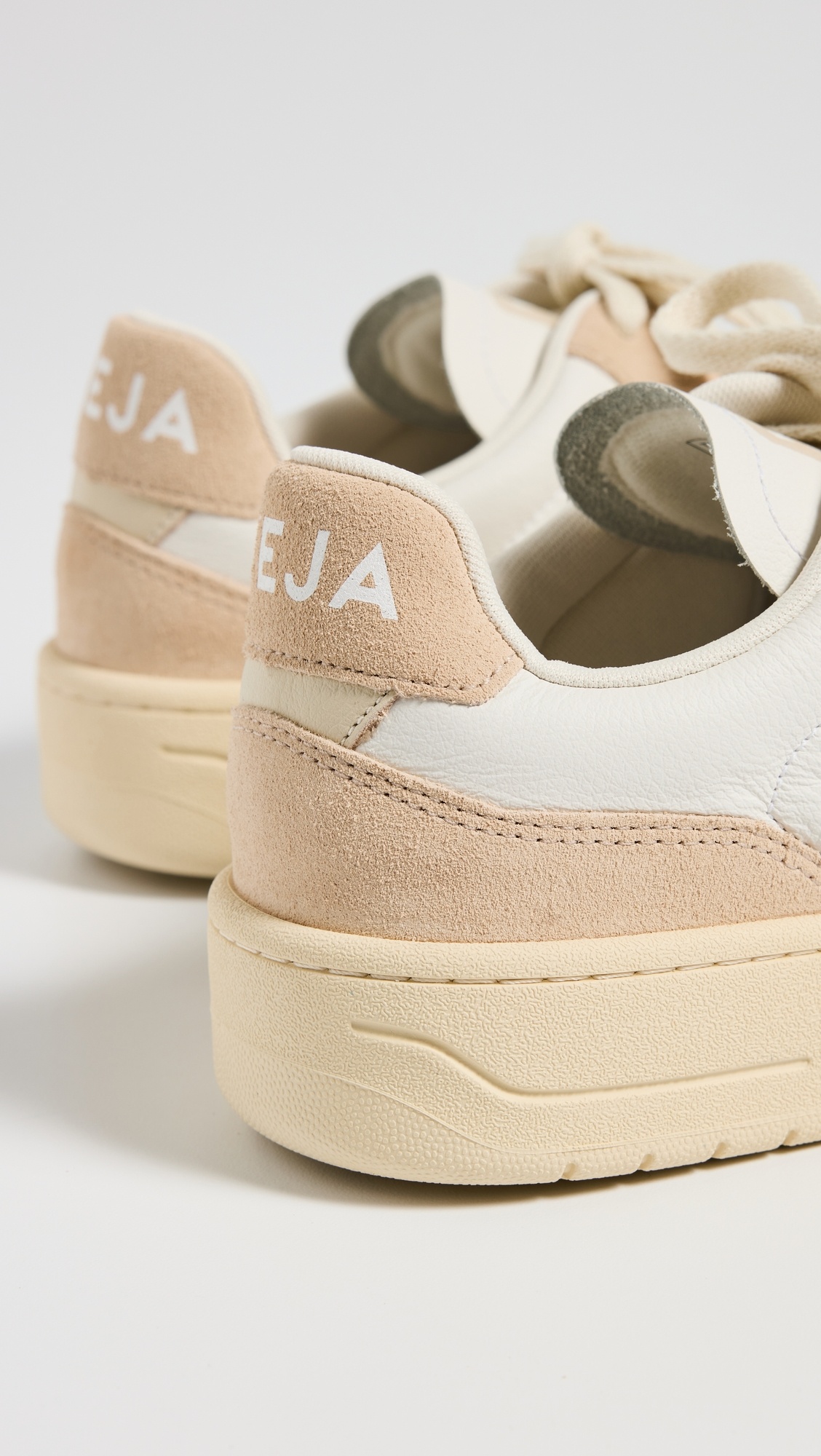 V-90 Sneakers - 3