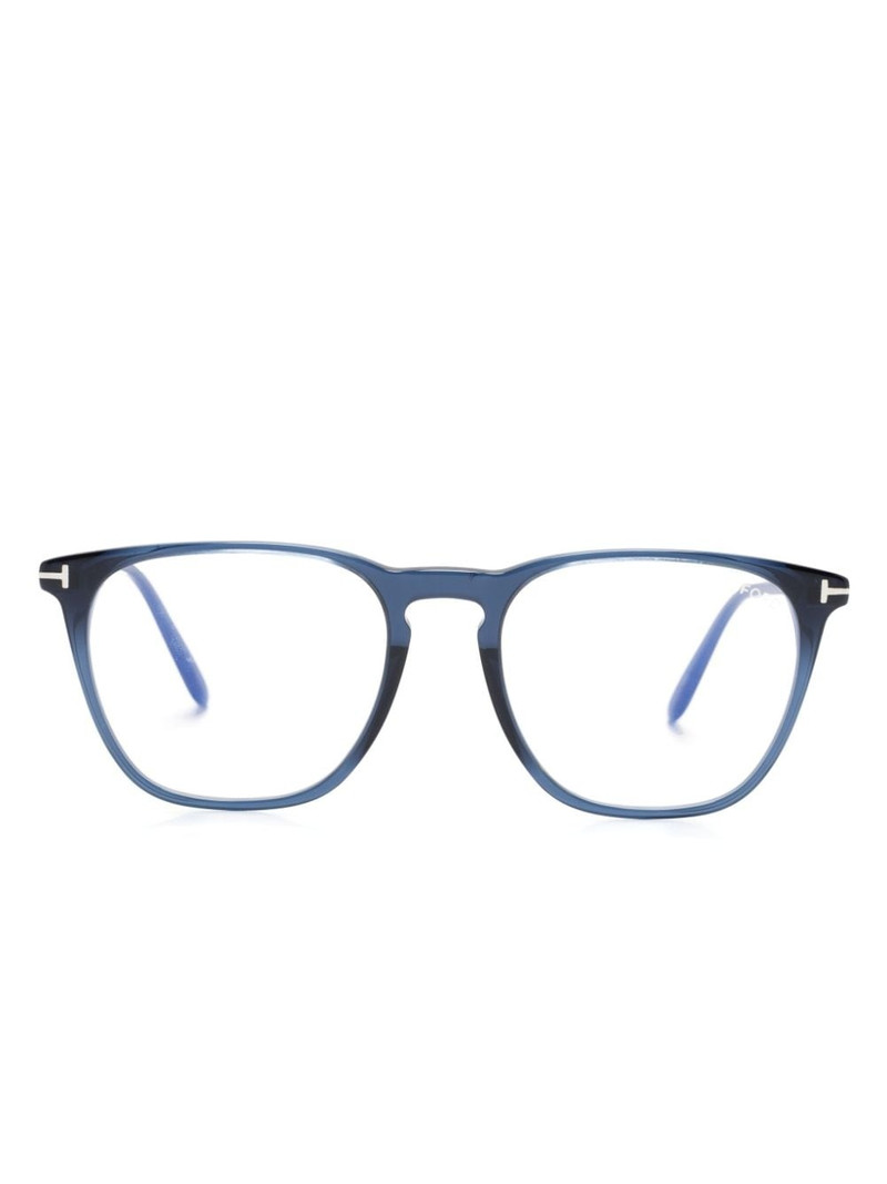 wayfarer-frame glasses 1