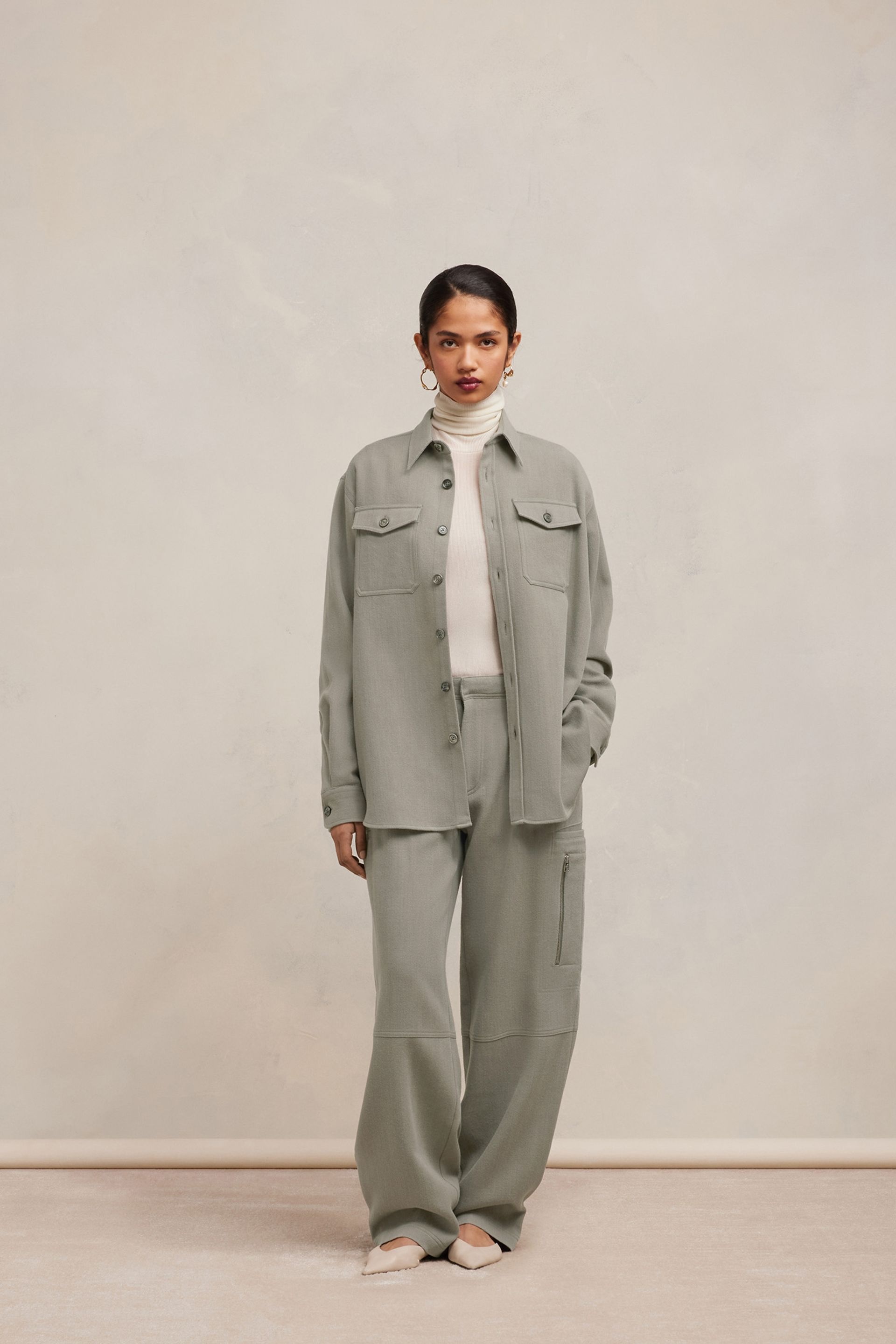【関税込み】AMI PARIS OVERSHIRT WITH CHEST POCKET AMI Paris Overshirt With Chest Pocket | REVERSIBLE
