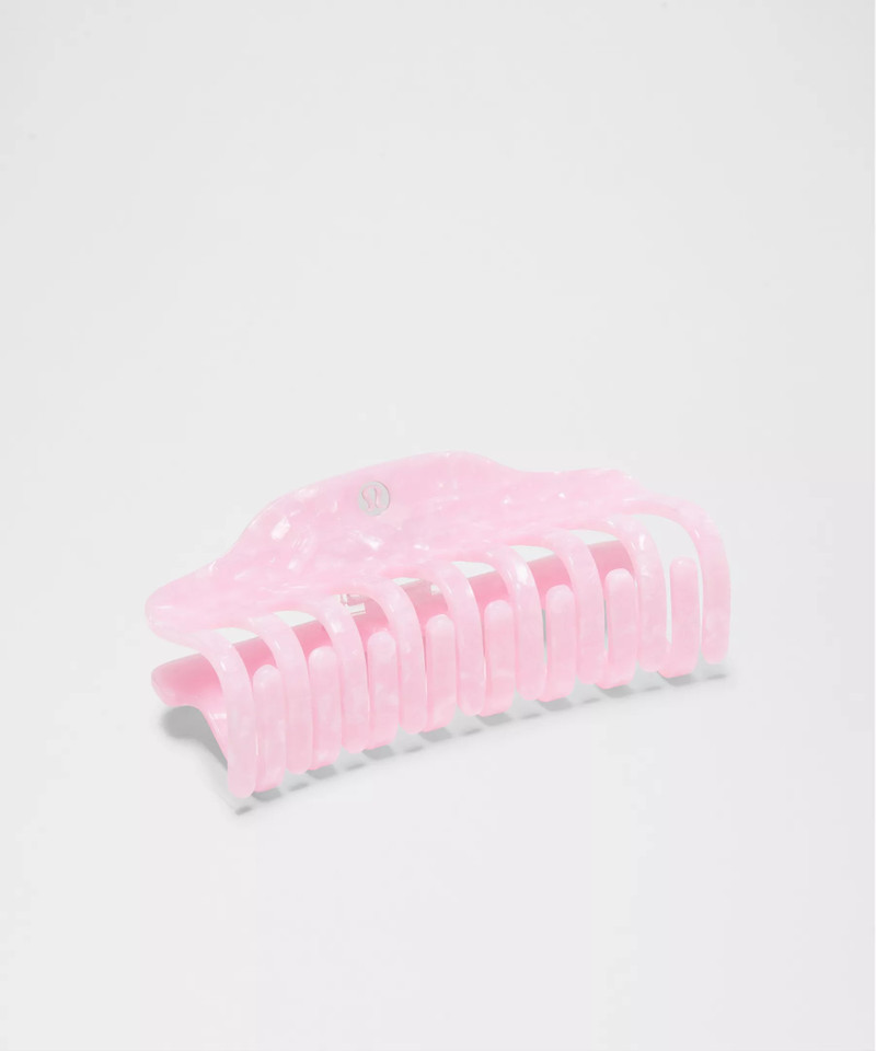 lululemon Jumbo Claw Clip outlook