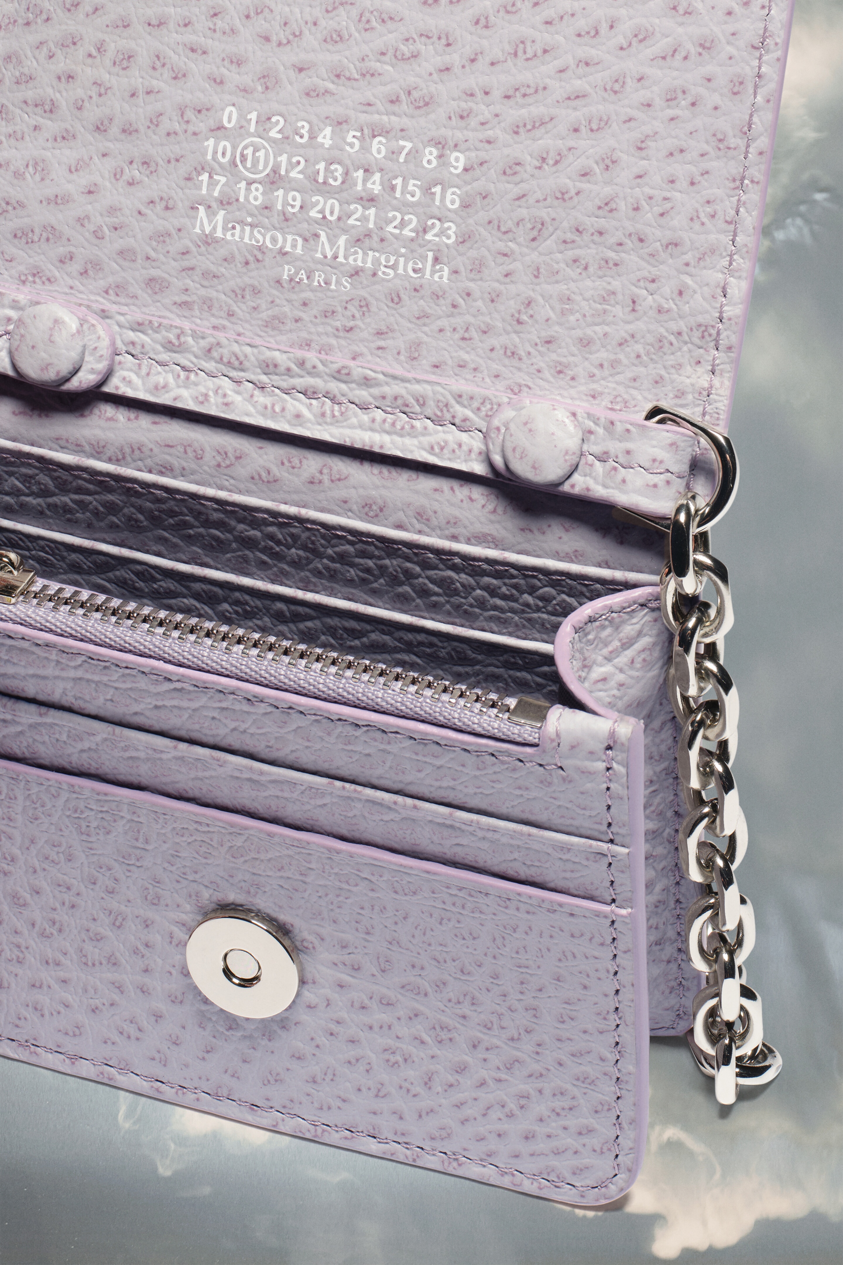 Four stitches chain wallet 4