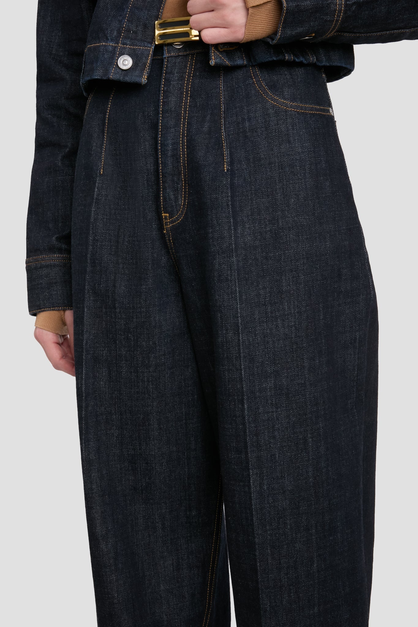High Waisted Cinched Jean In Indigo Rinse - 4