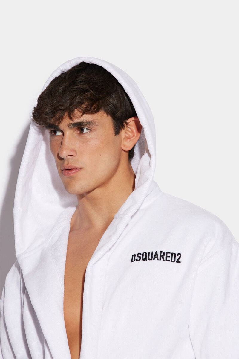 BE ICON BATHROBE 3