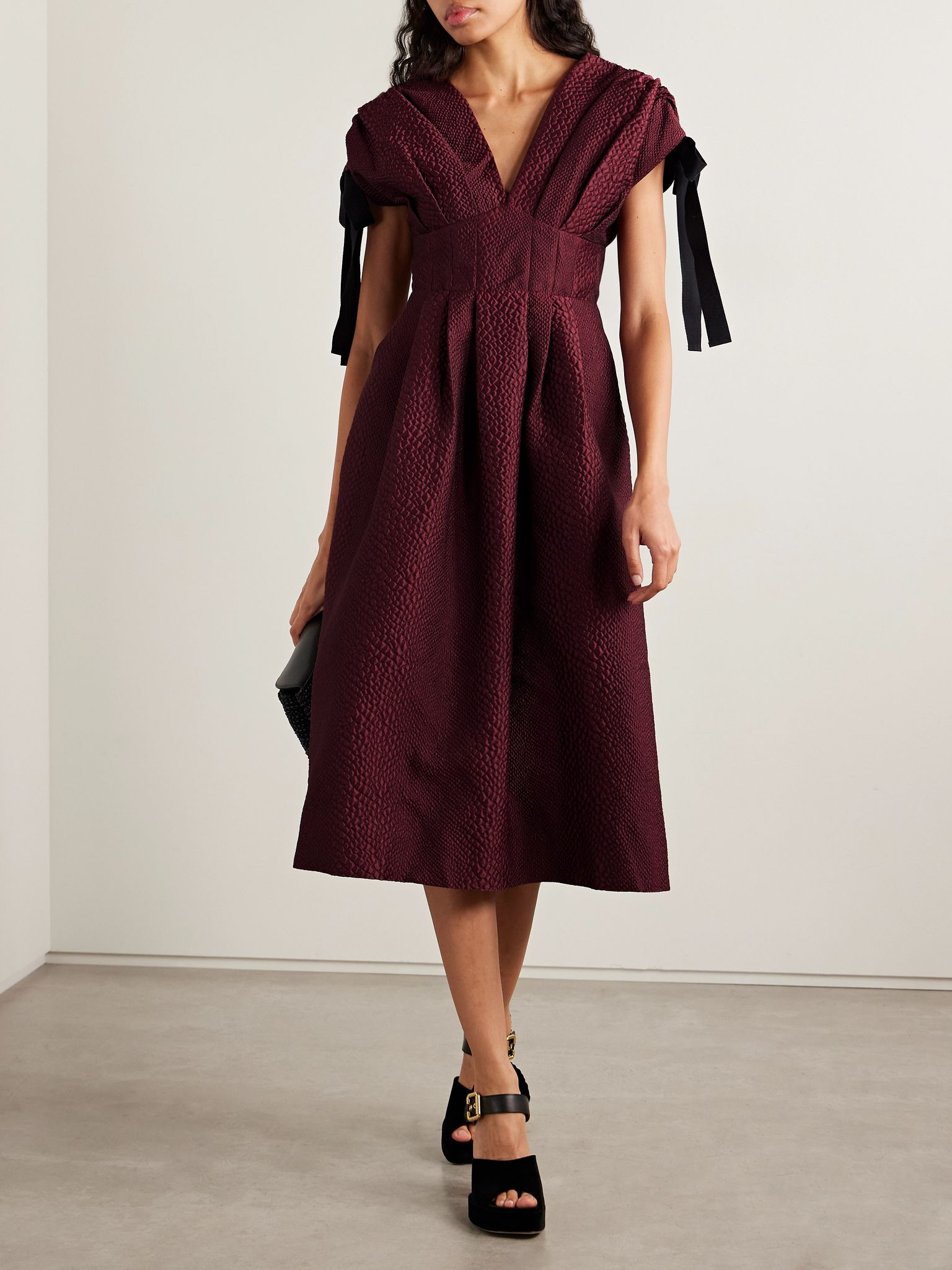 Fayetta bow-detailed pleated cloqué midi dress Burgundy - 2