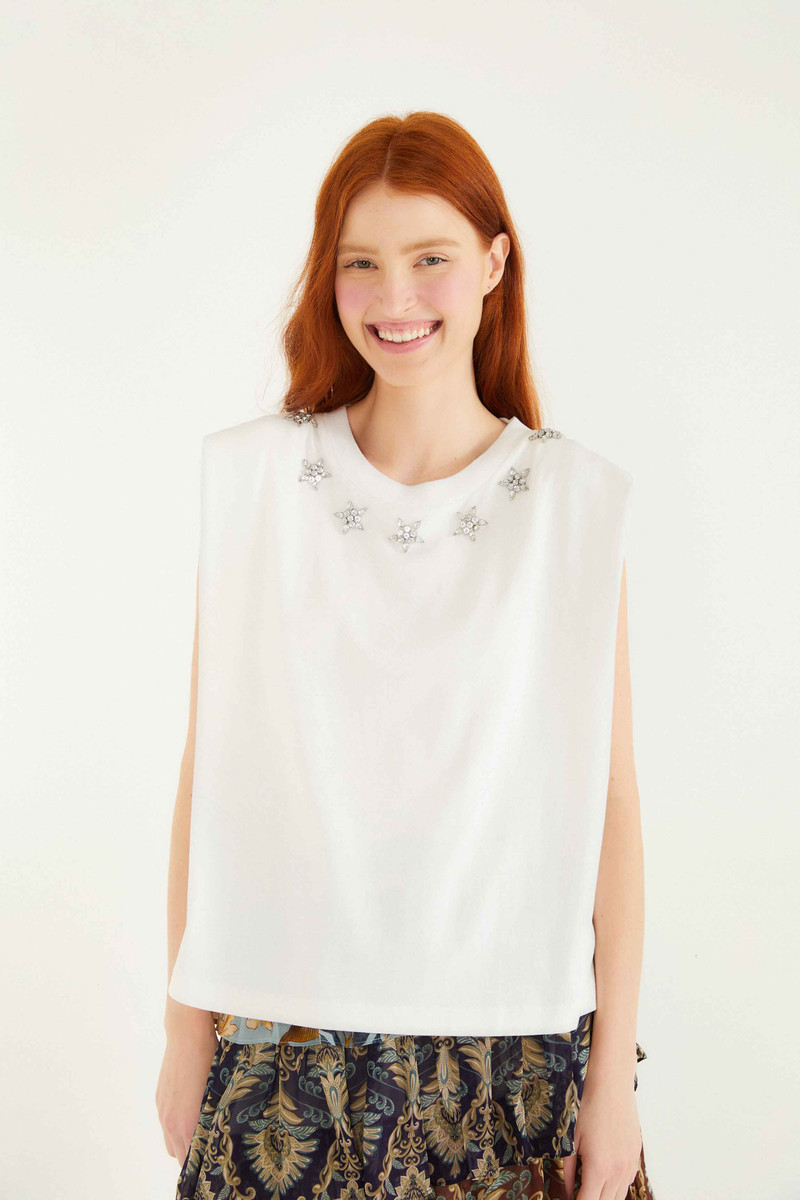 Off-White Sparkling Embroidered Padded Shoulder T-Shirt 4