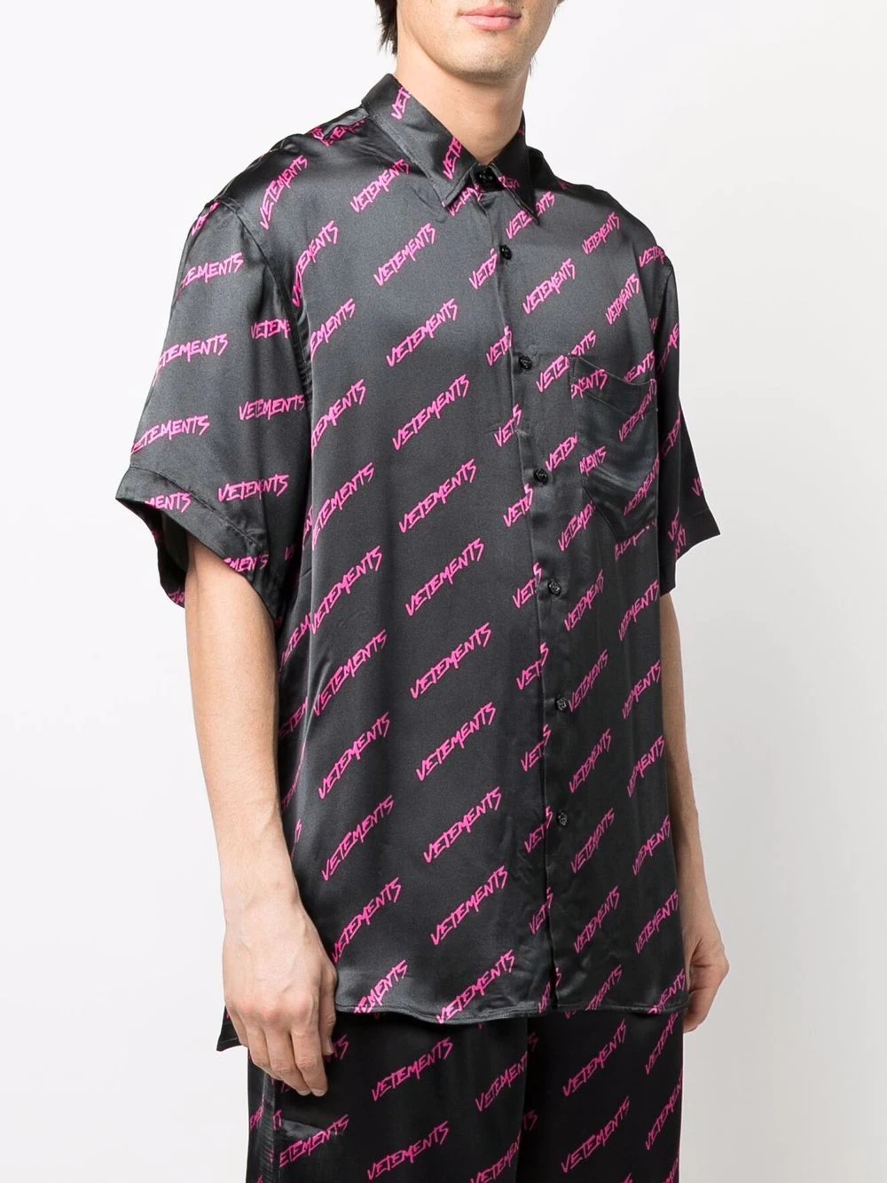 logo-print short-sleeved shirt - 4