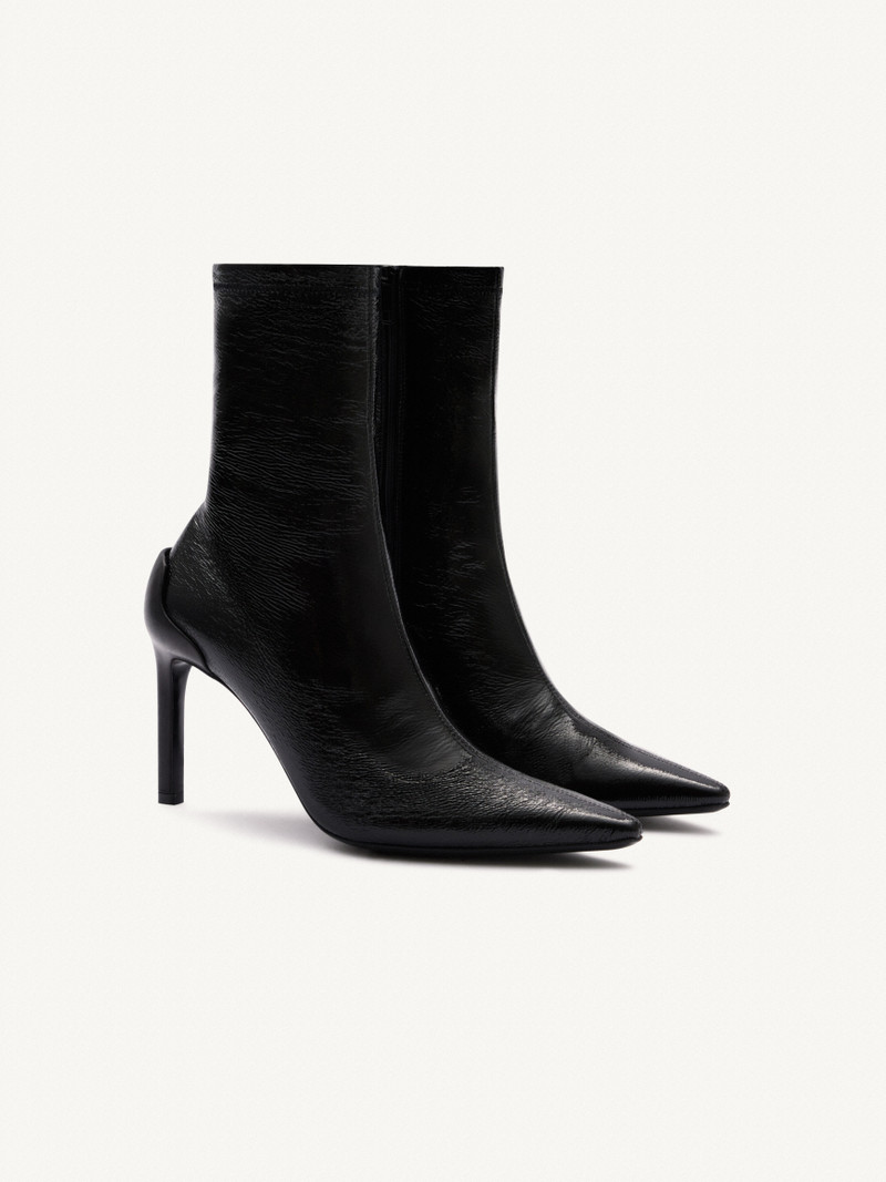 courrèges STILETTO VINYL ANKLE BOOTS outlook