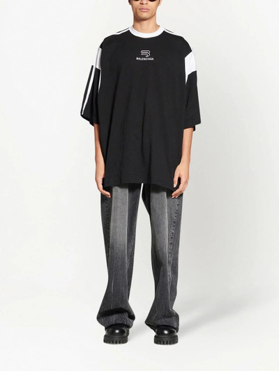 BALENCIAGA oversized colour-block T-shirt outlook