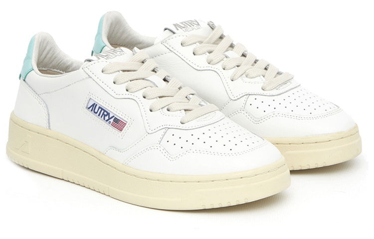 (WMNS) Autry Medalist Low 'White Turquoise' AULW-LL49 - 3