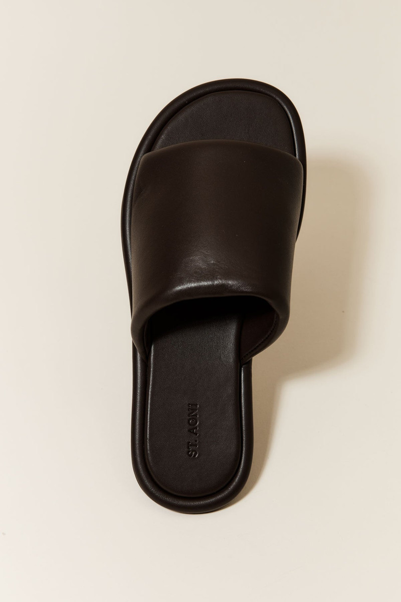 ST. AGNI Everyday Slippers - Chocolate outlook