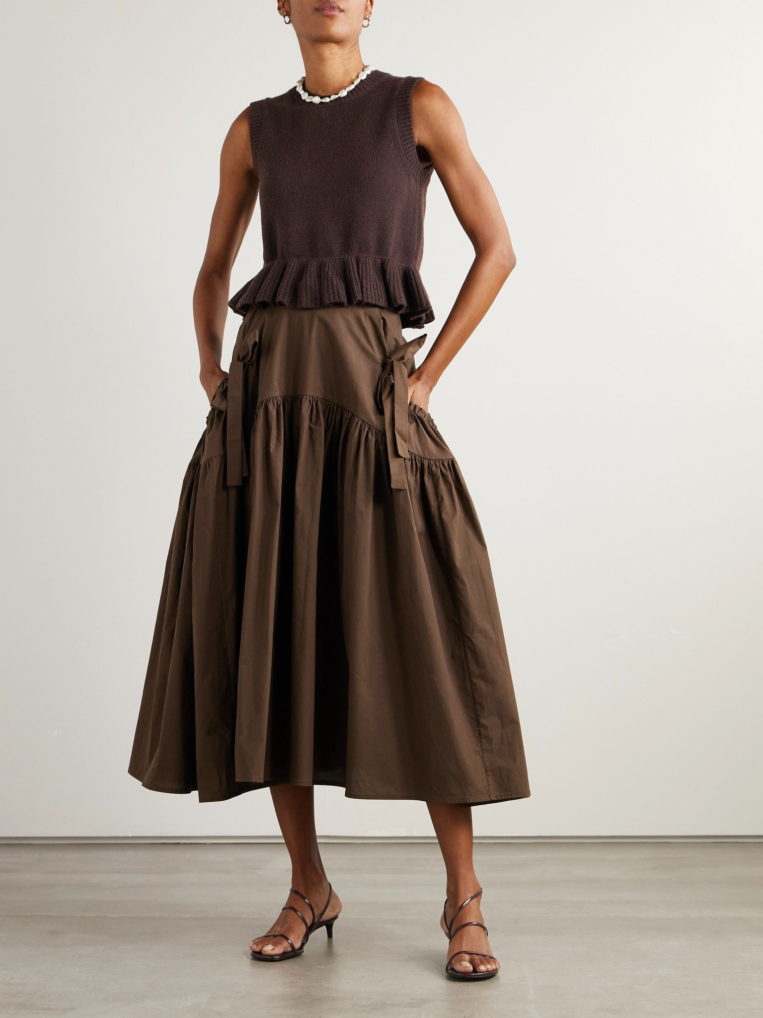 Bill ruffled cashmere and wool-blend peplum tank Brown - 2