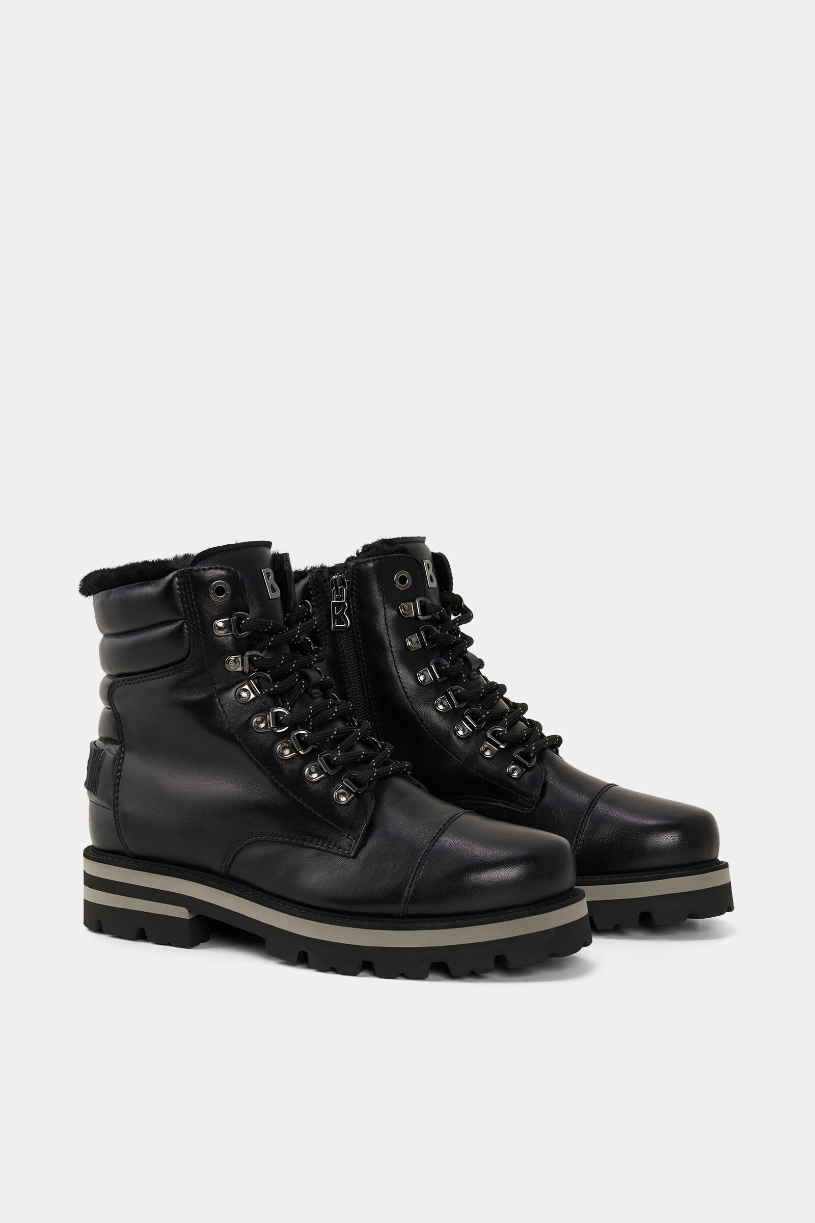 Courchevel Lace-up boots in Black - 3