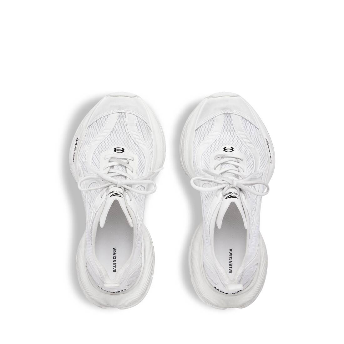 Women's Circuit Sneaker in White - 6