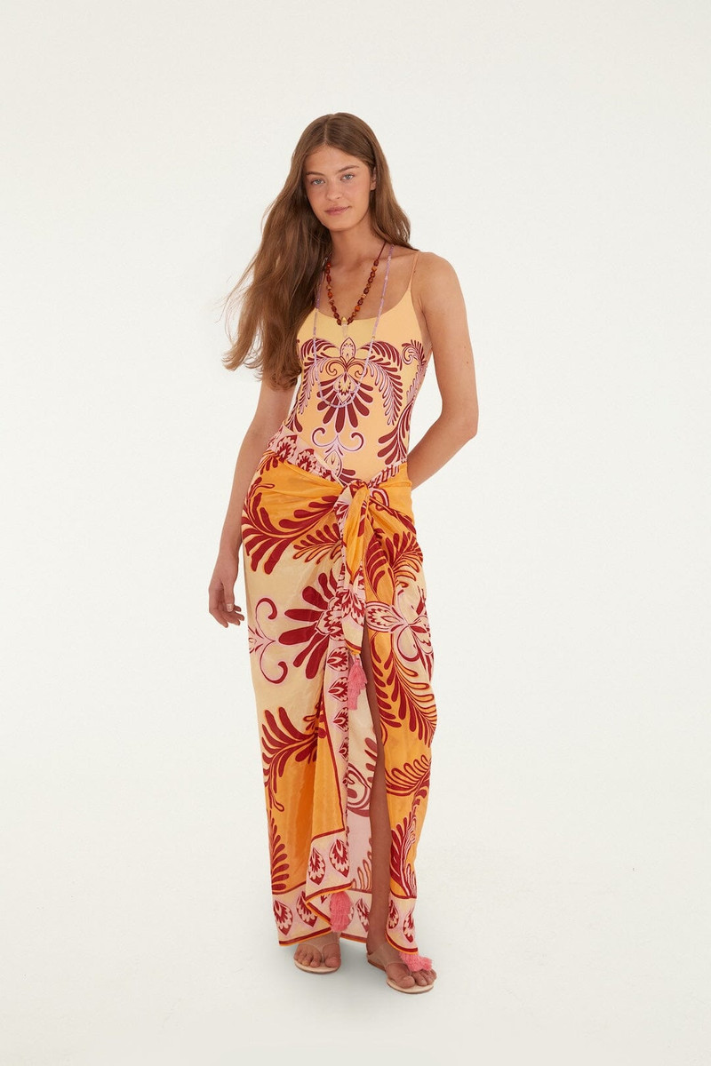 Multicolored Arabesc Sarong 1