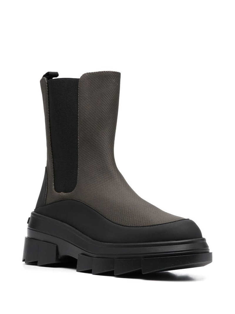 Stuart Weitzman Noho Chelsea boots outlook