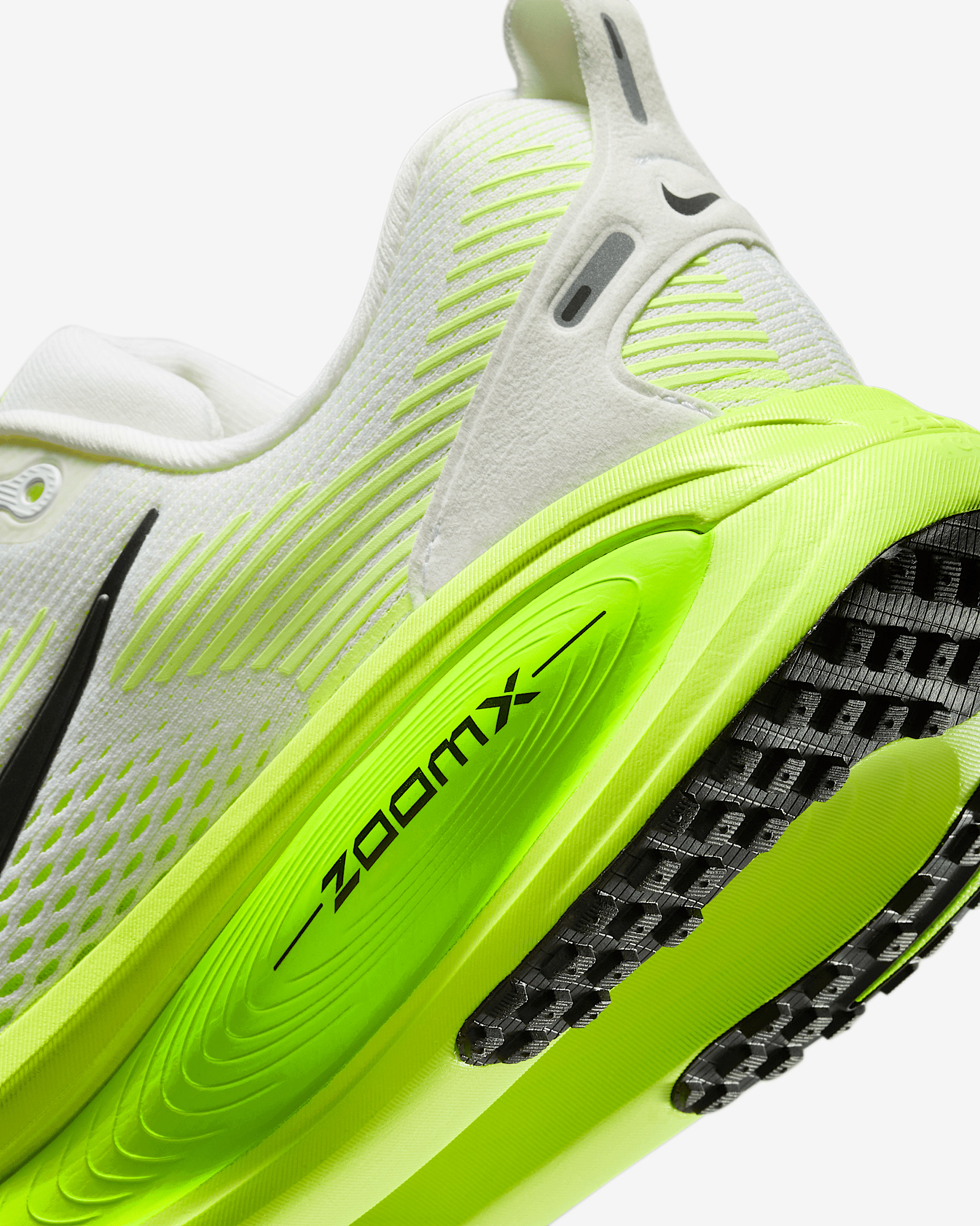 Nike Vomero 18 Women's Road Running Shoes - 8