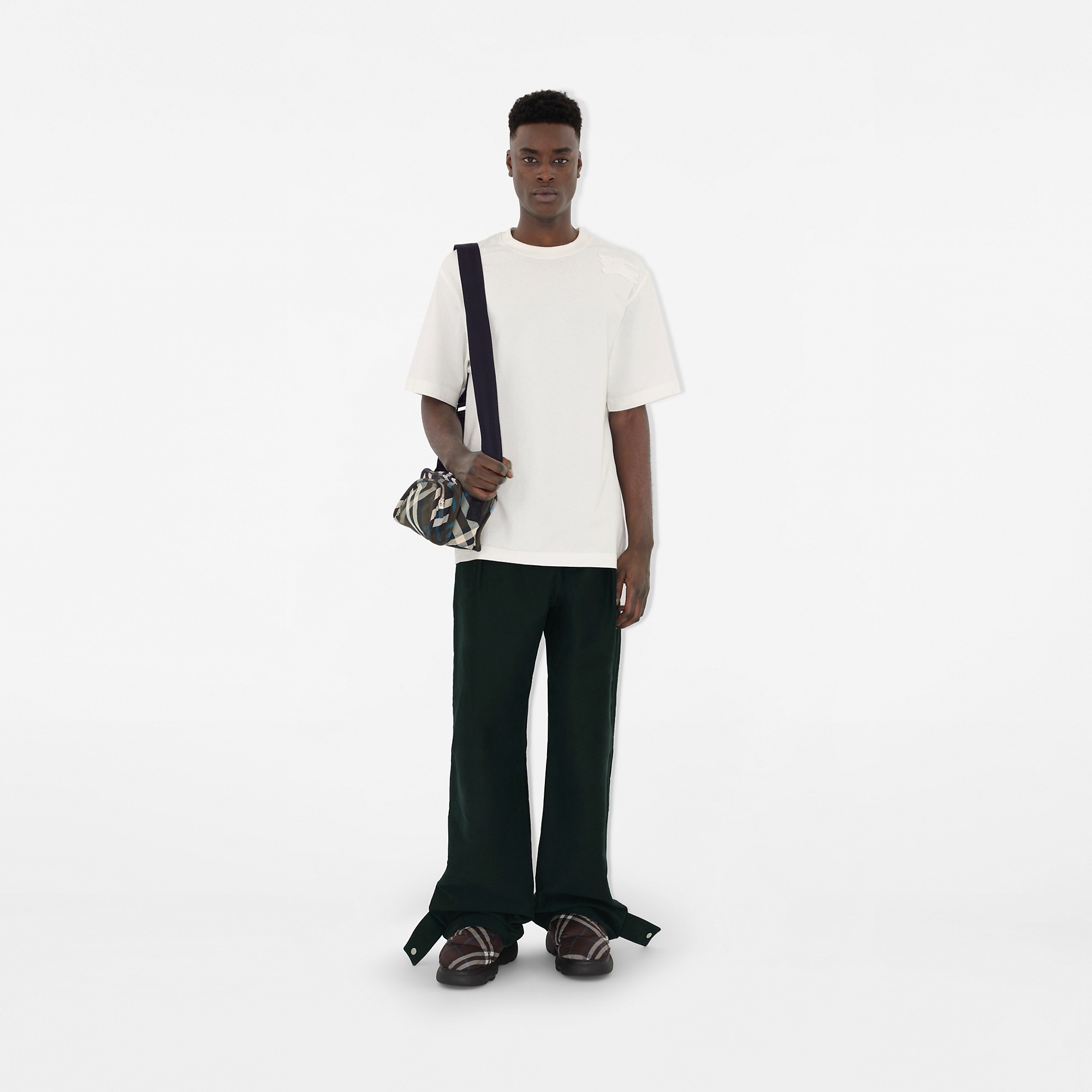【BURBERRY】SHIELD CAMERA BAG Burberry Shield Camera Bag | REVERSIBLE