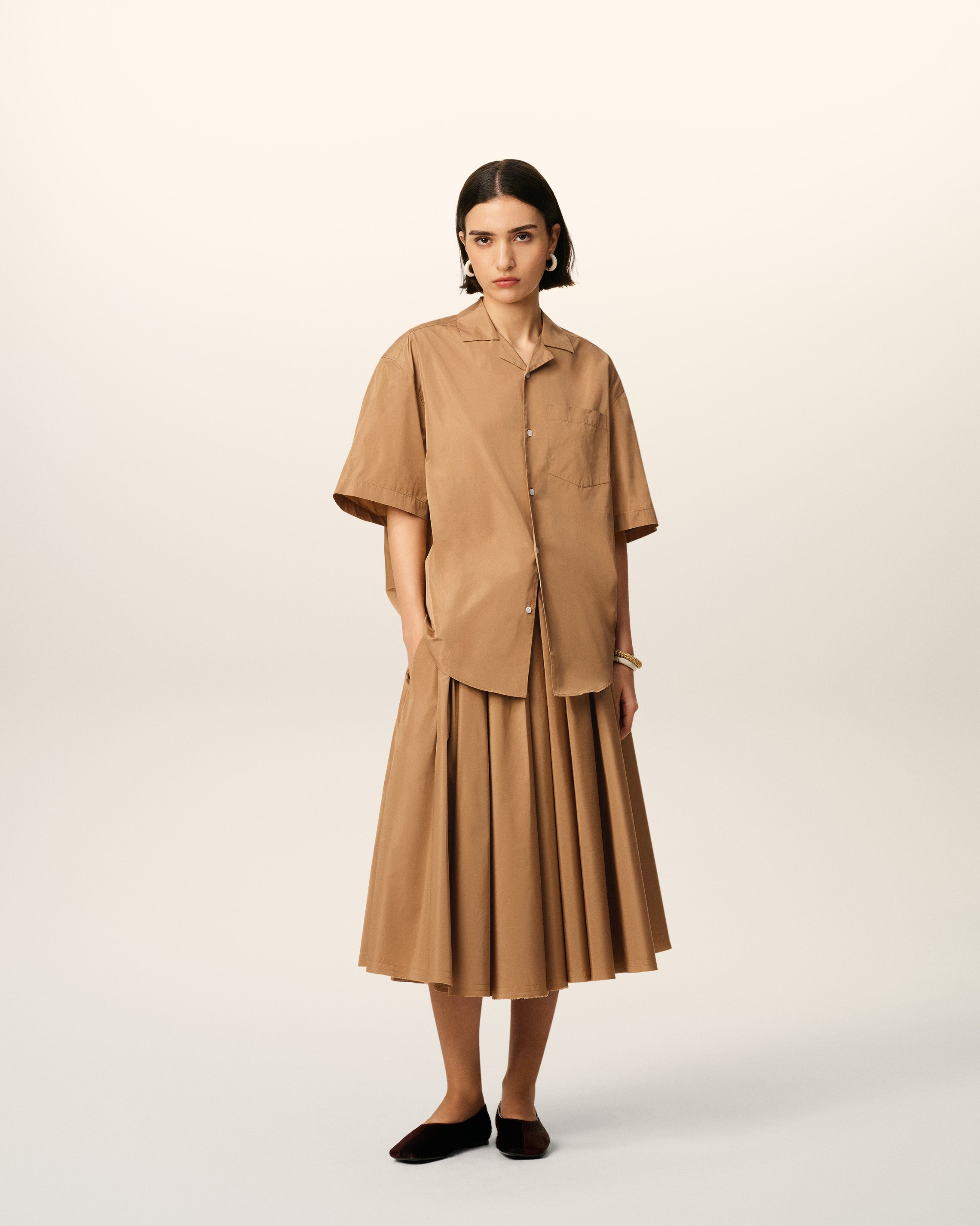 BROWN TAFFETASS SHORT SLEEVED BOXY SHIRT - 2