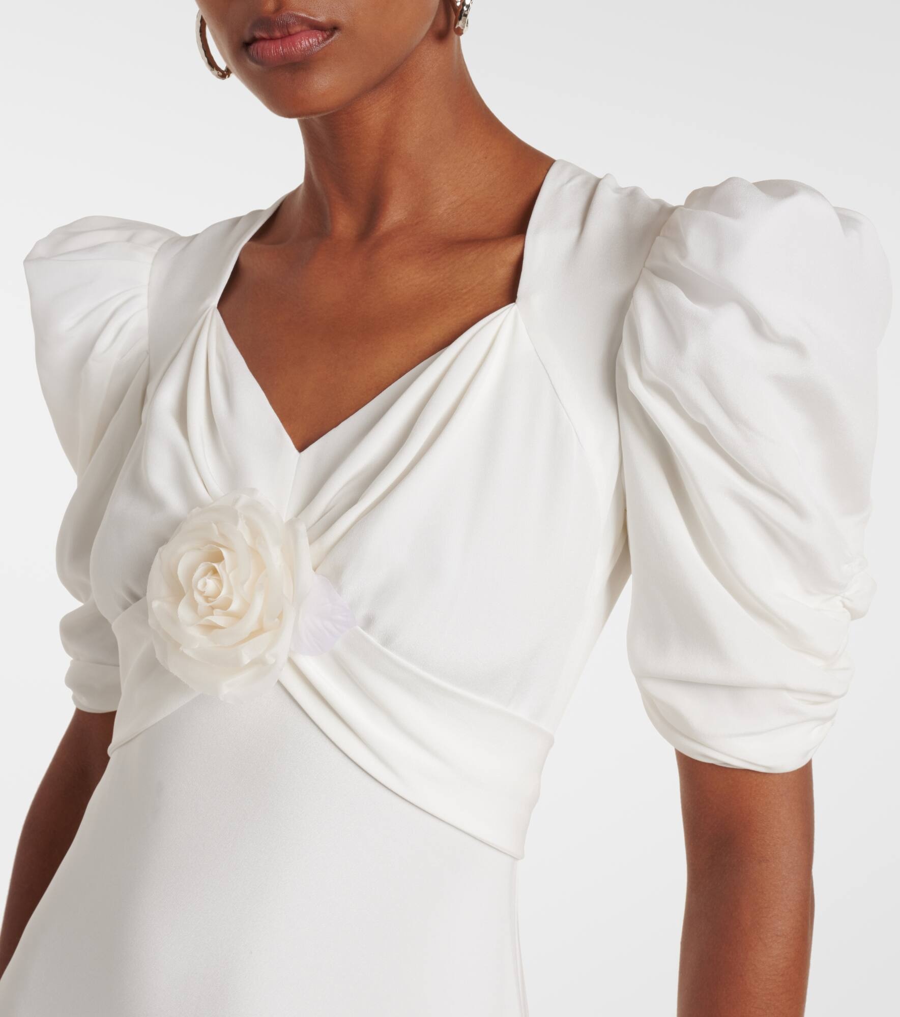 Floral-appliqué silk crêpe gown - 4