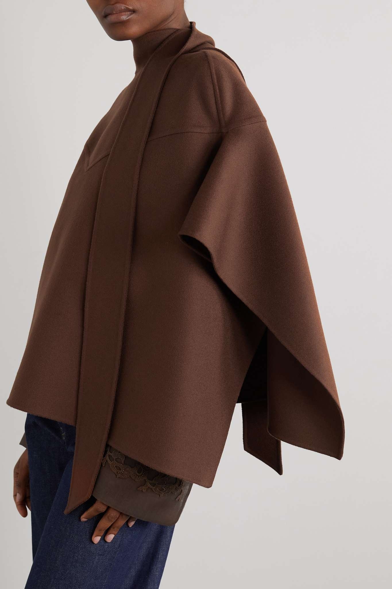 Draped wool and cashmere-blend cape - 3