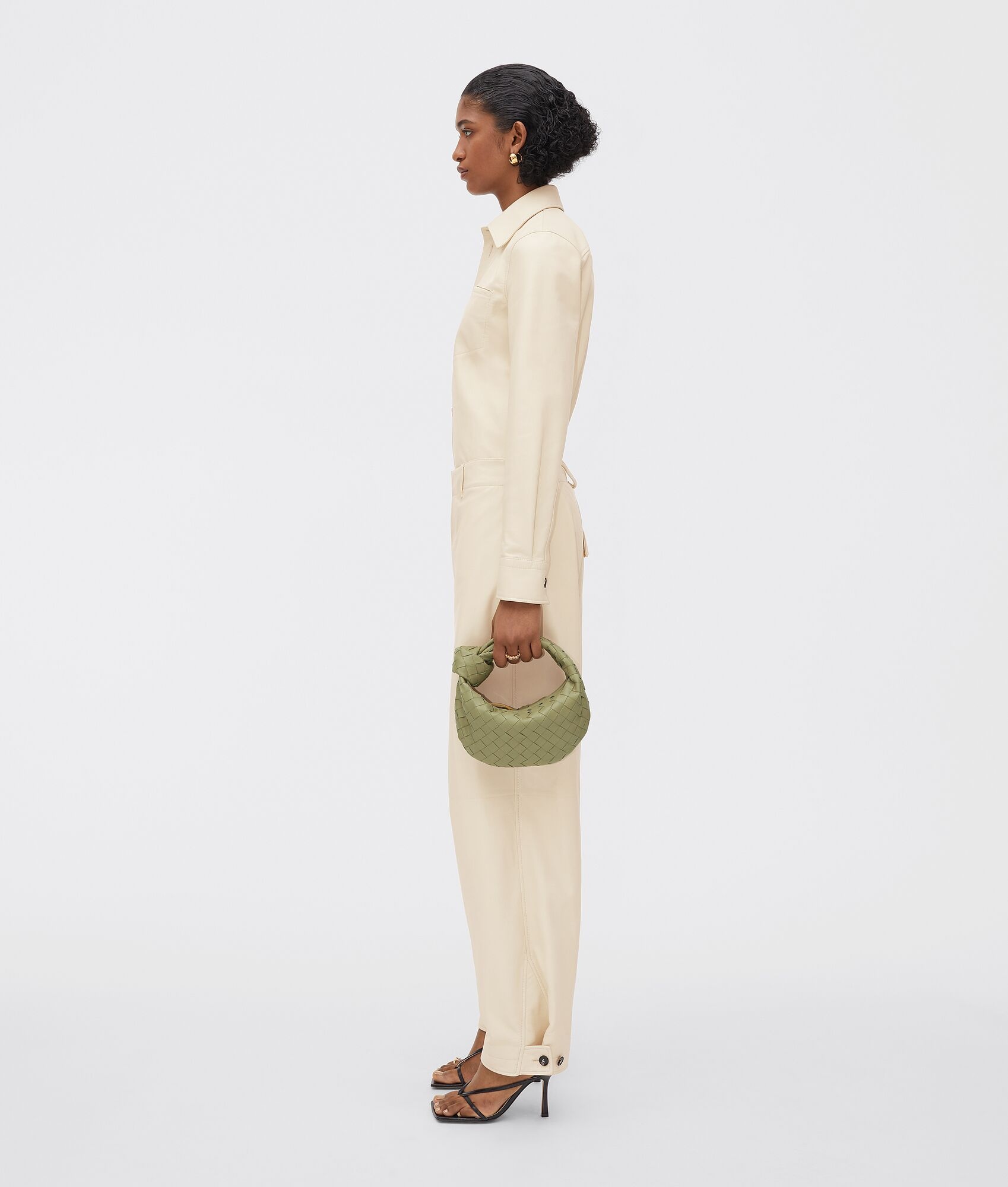 BOTTEGA VENETA Mini Jodie Ecru ベージュ Bottega Veneta Mini Jodie bag écru | TheDoubleF