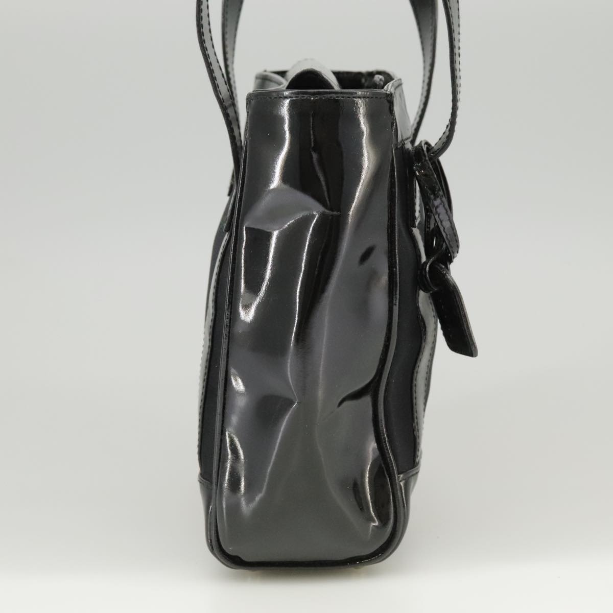 GUCCI Hand Bag Enamel Black - 4